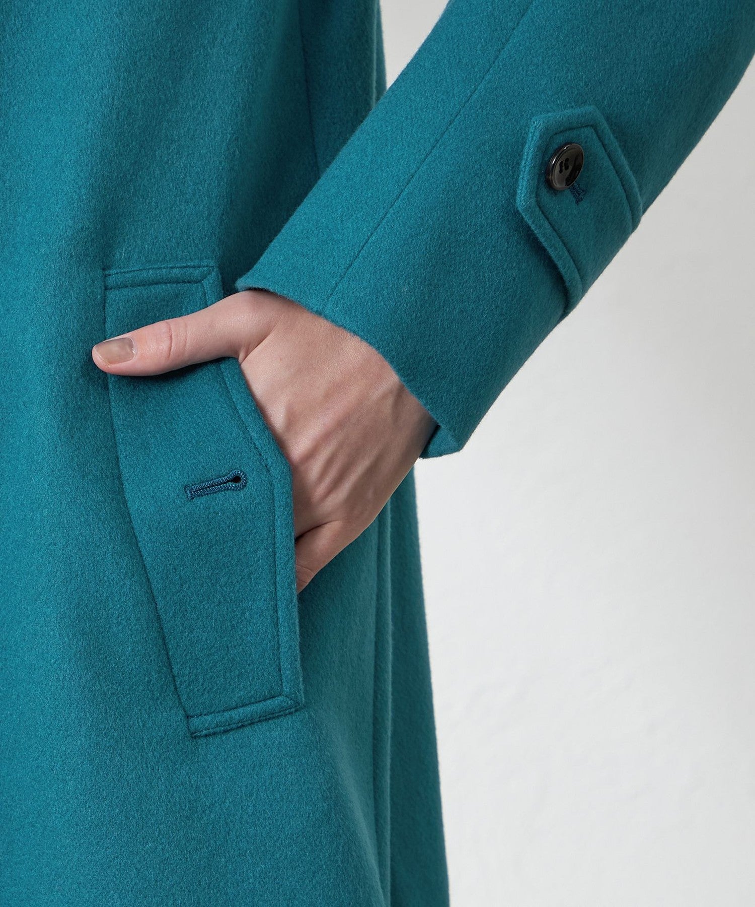 2231-V5B0465072__M,72,