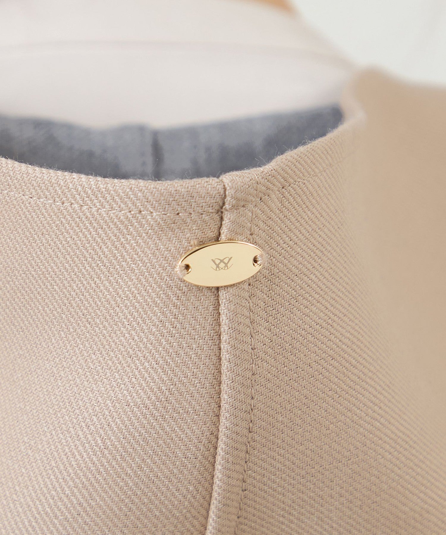 2231-V5E0261840__O,40,