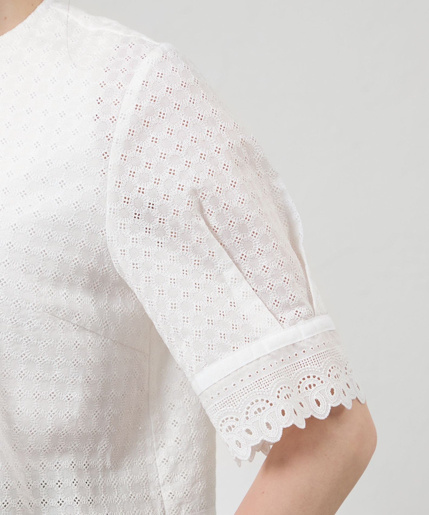 2231-V5E0755802__M,02,