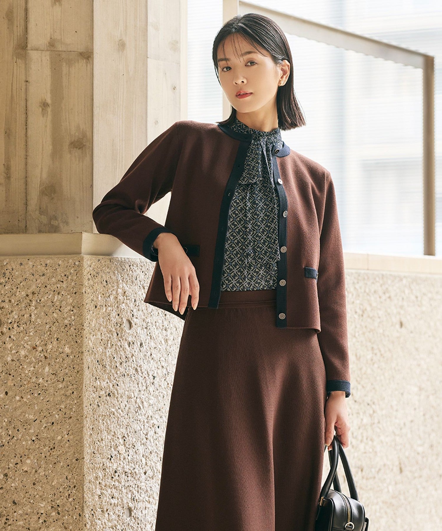 2231-V5E0862256__B,56,