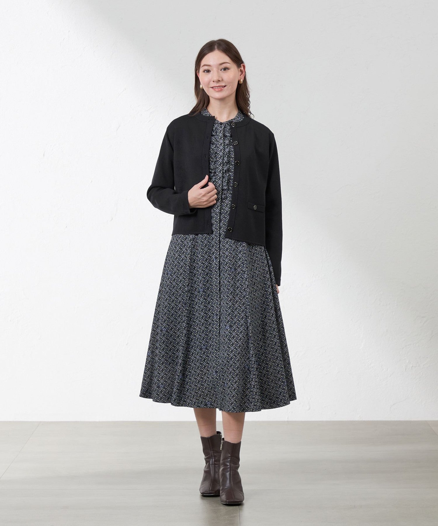 2231-V5E0862256__L,56,