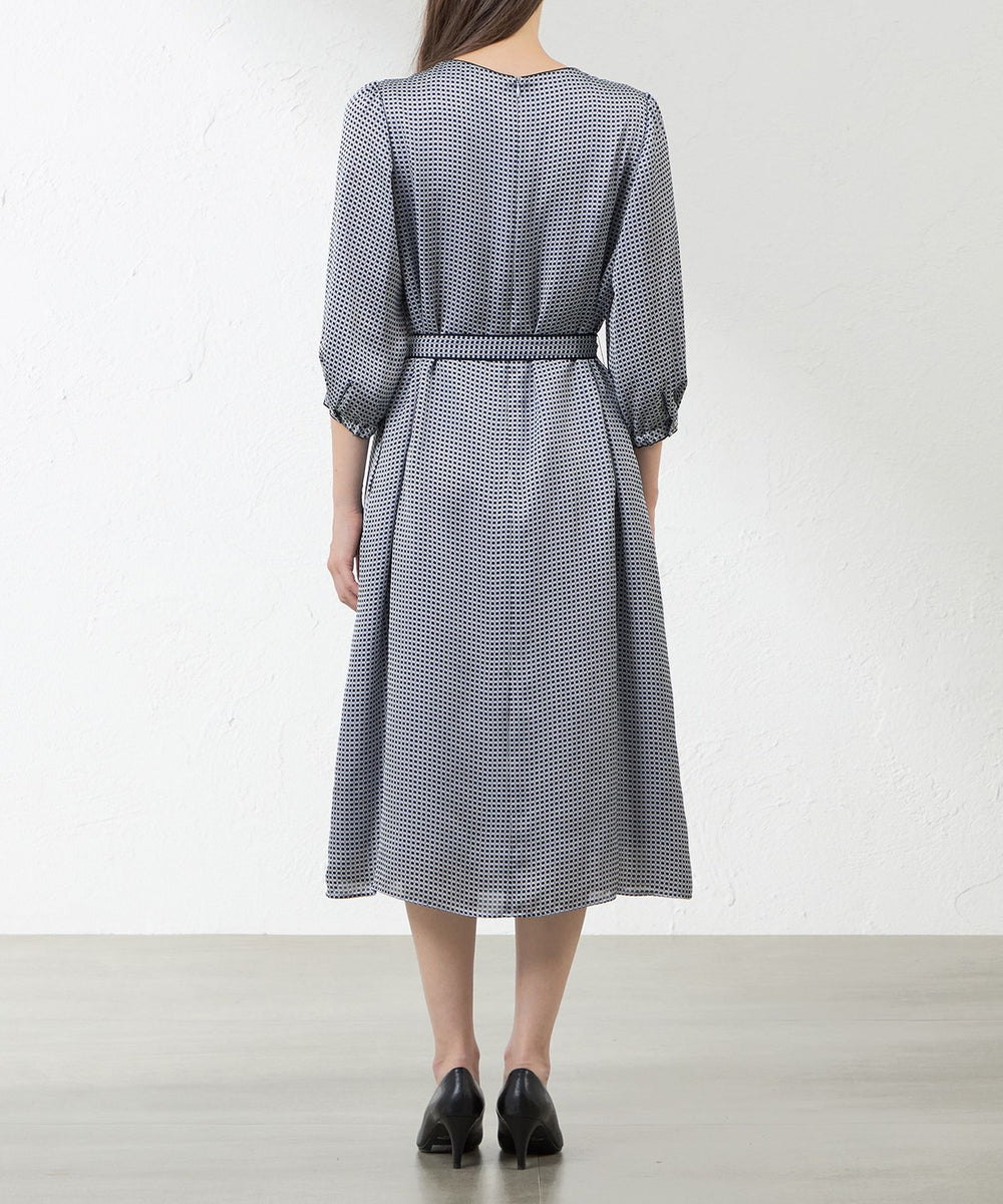 新品　 AMACA アマカ　アバカスドットプリントワンピース38薄灰46200円 アバカスドットプリントワンピース（ワンピース）｜AMACA