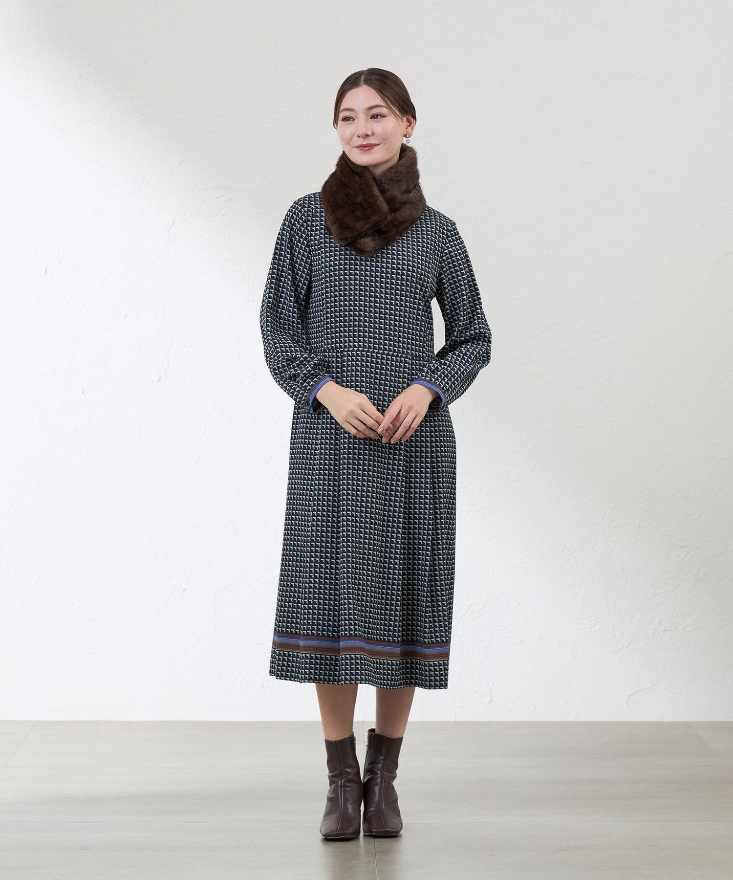 2231-V5J0463629__H,29,