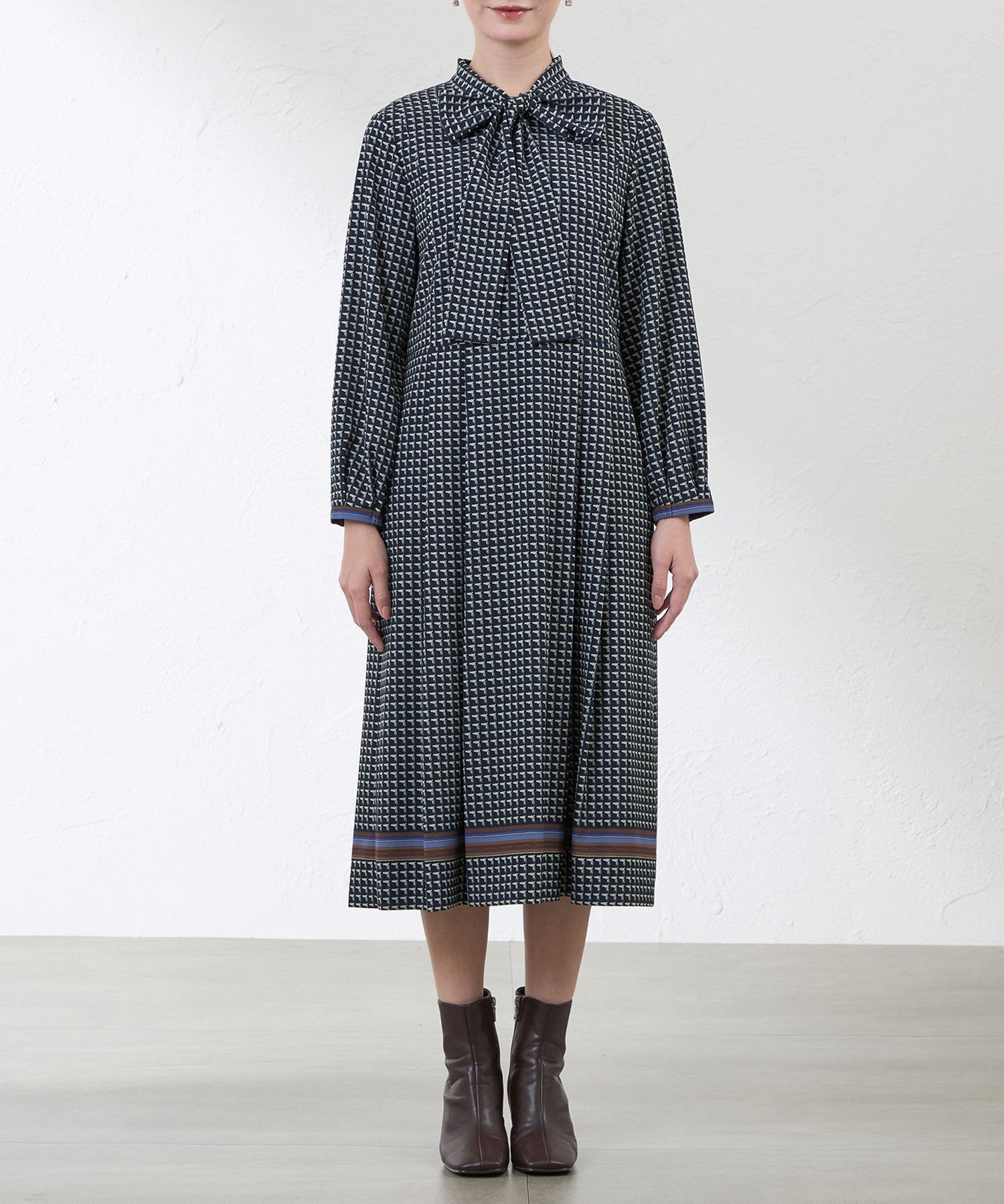 2231-V5J0463629__I,29,