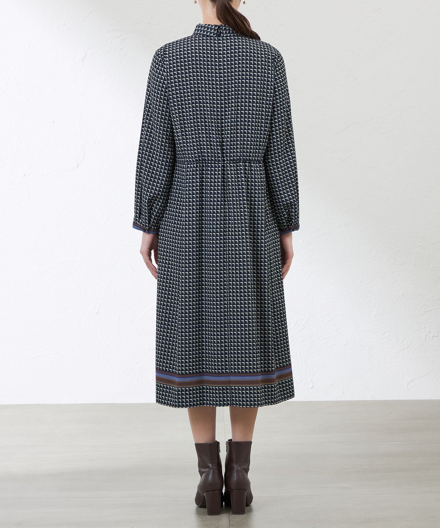 2231-V5J0463629__K,29,