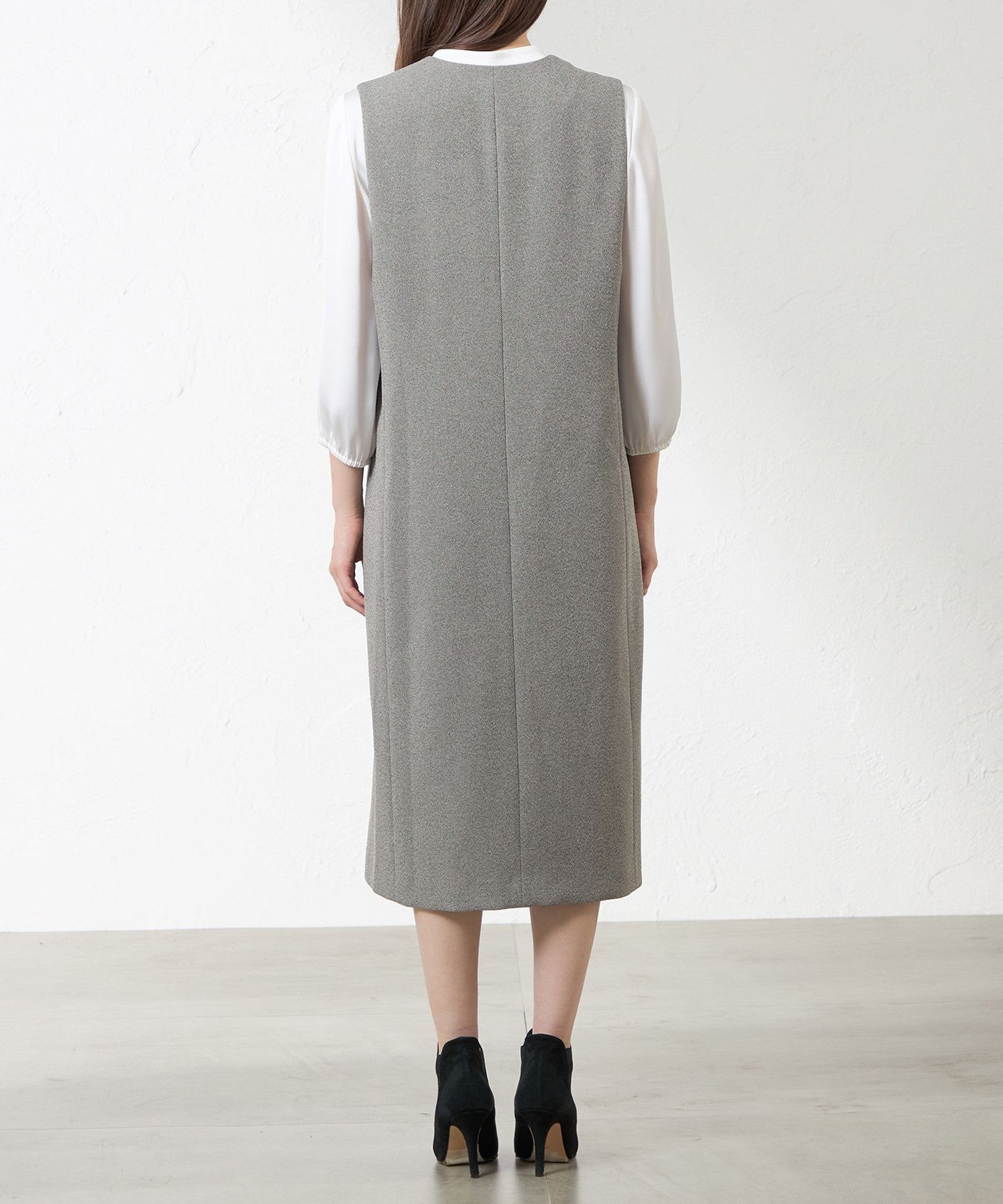 2231-V5J0564606__M,06,