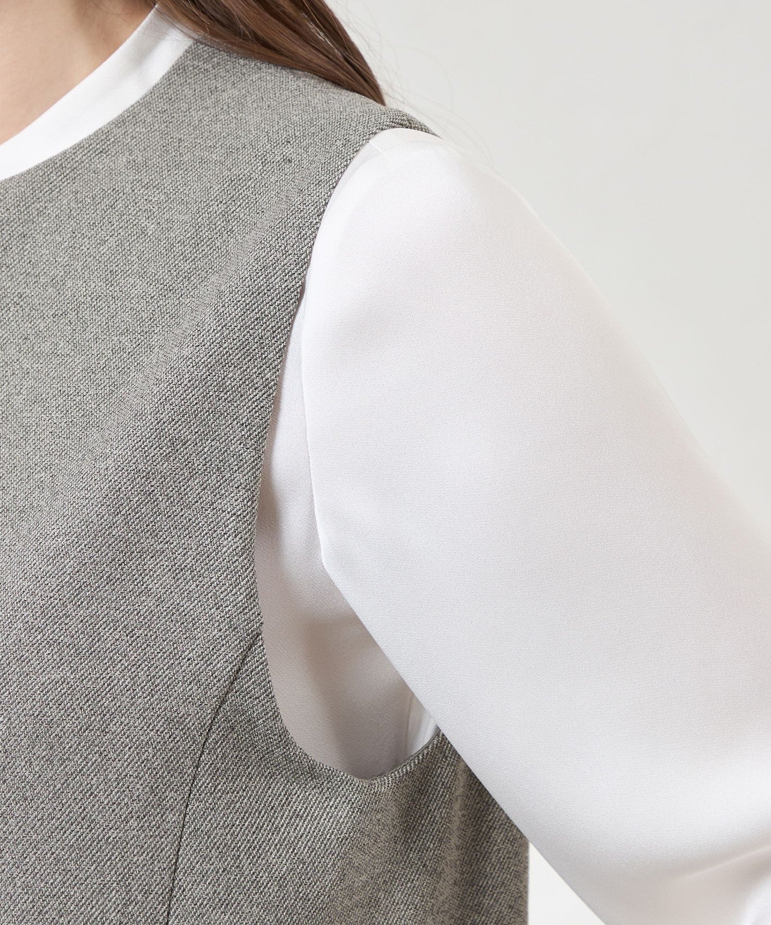 2231-V5J0564606__N,06,