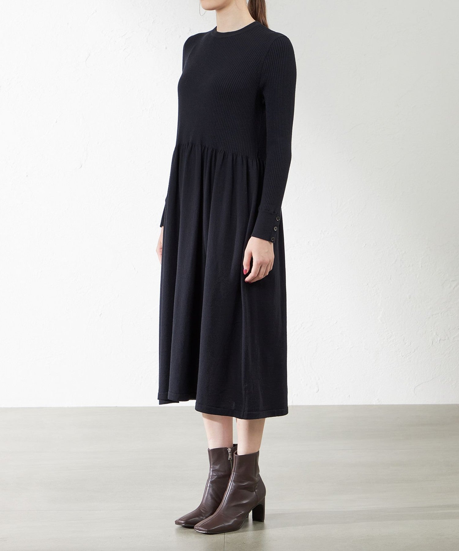 2231-V5J0642329__J,29,