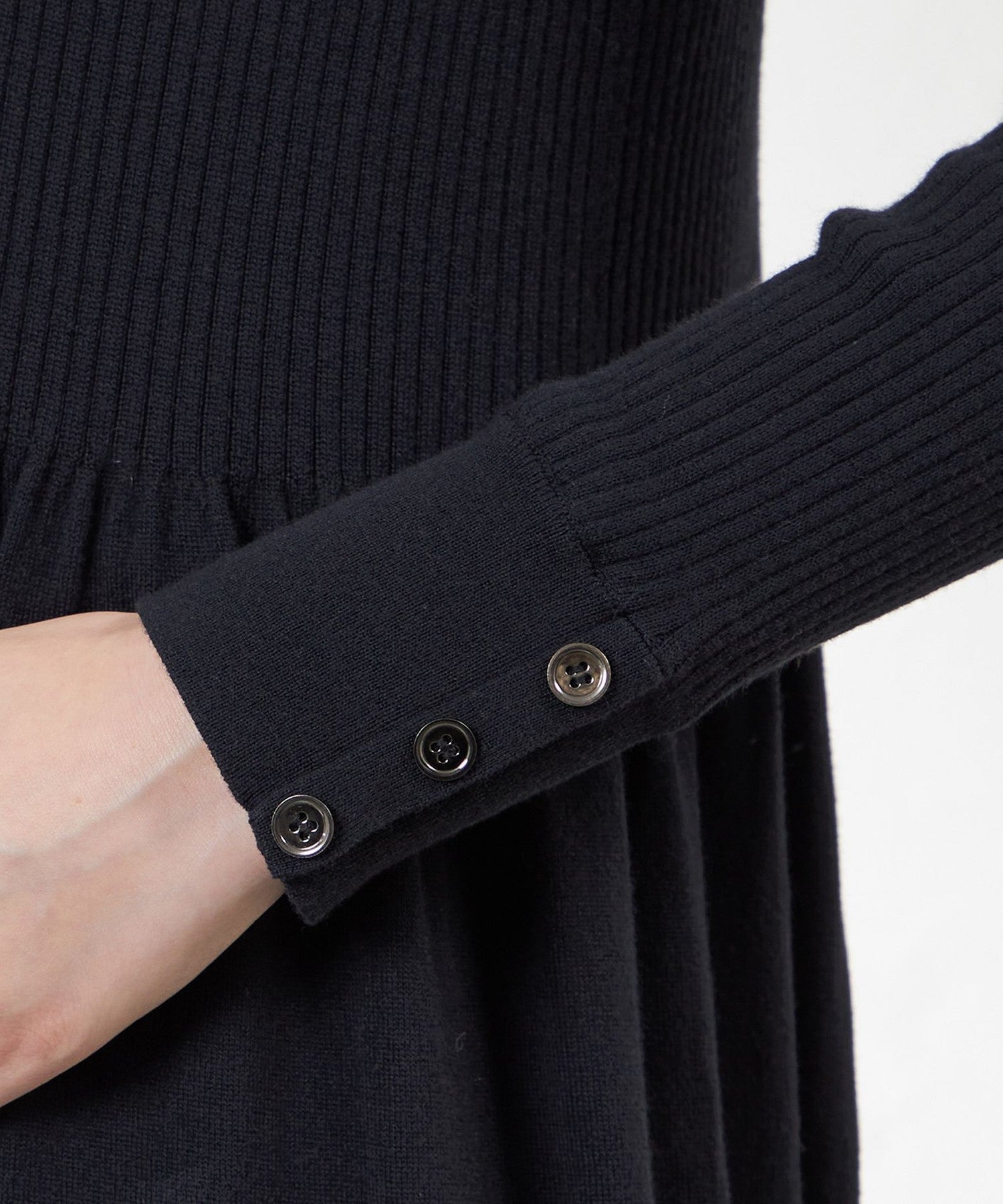 2231-V5J0642329__L,29,