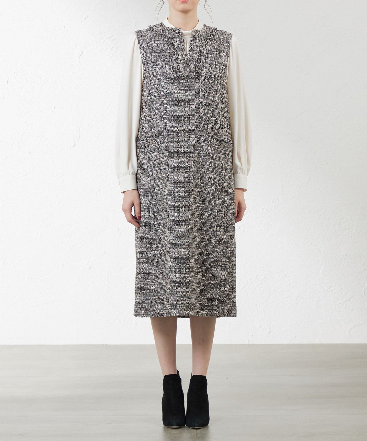 2231-V5J0743306__I,06,