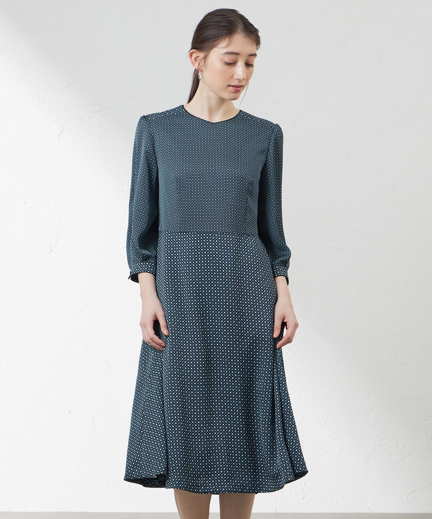 2231-V5J0947672__,72,モデル身長164cm 着用サイズ：38