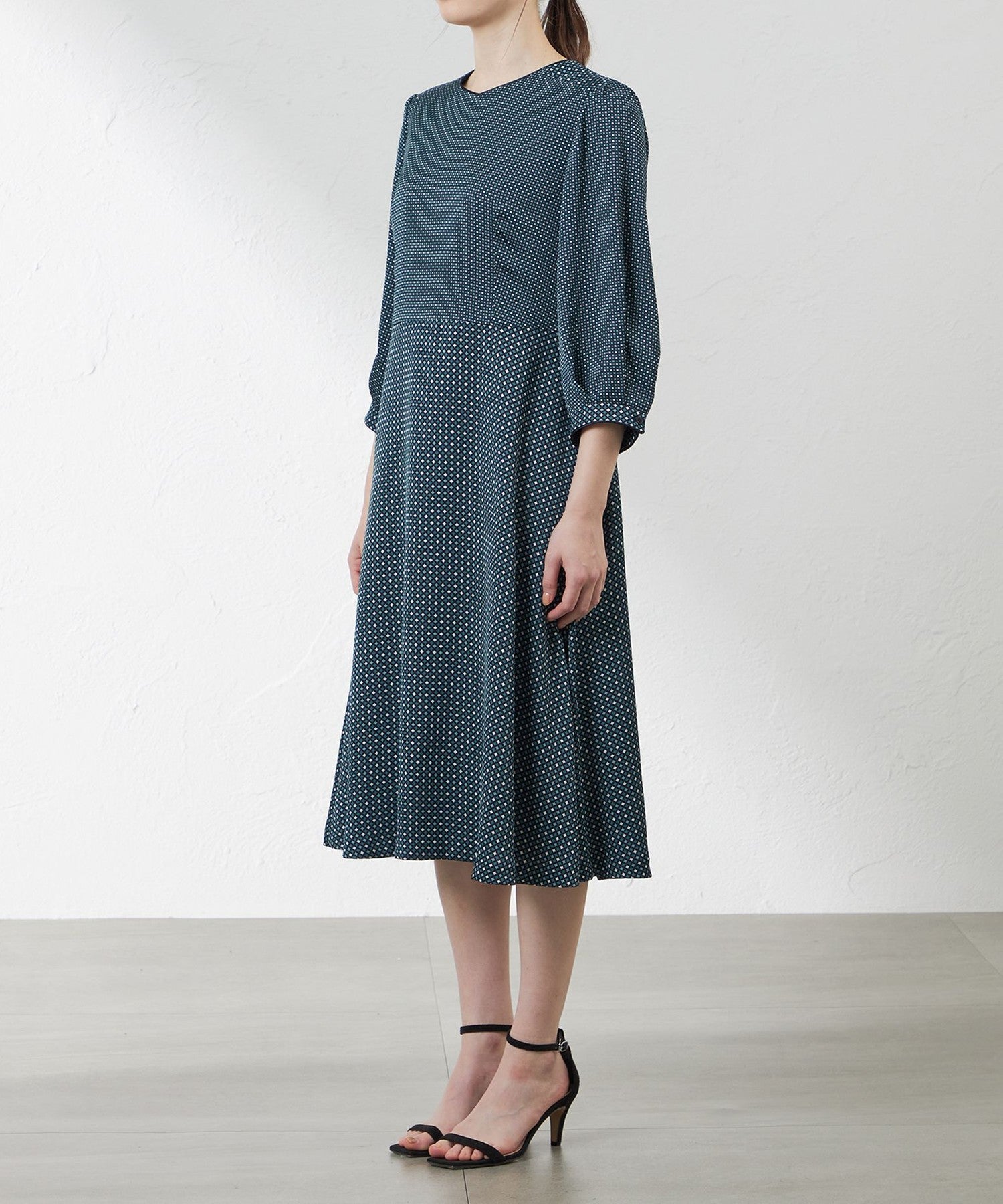 2231-V5J0947672__K,72,