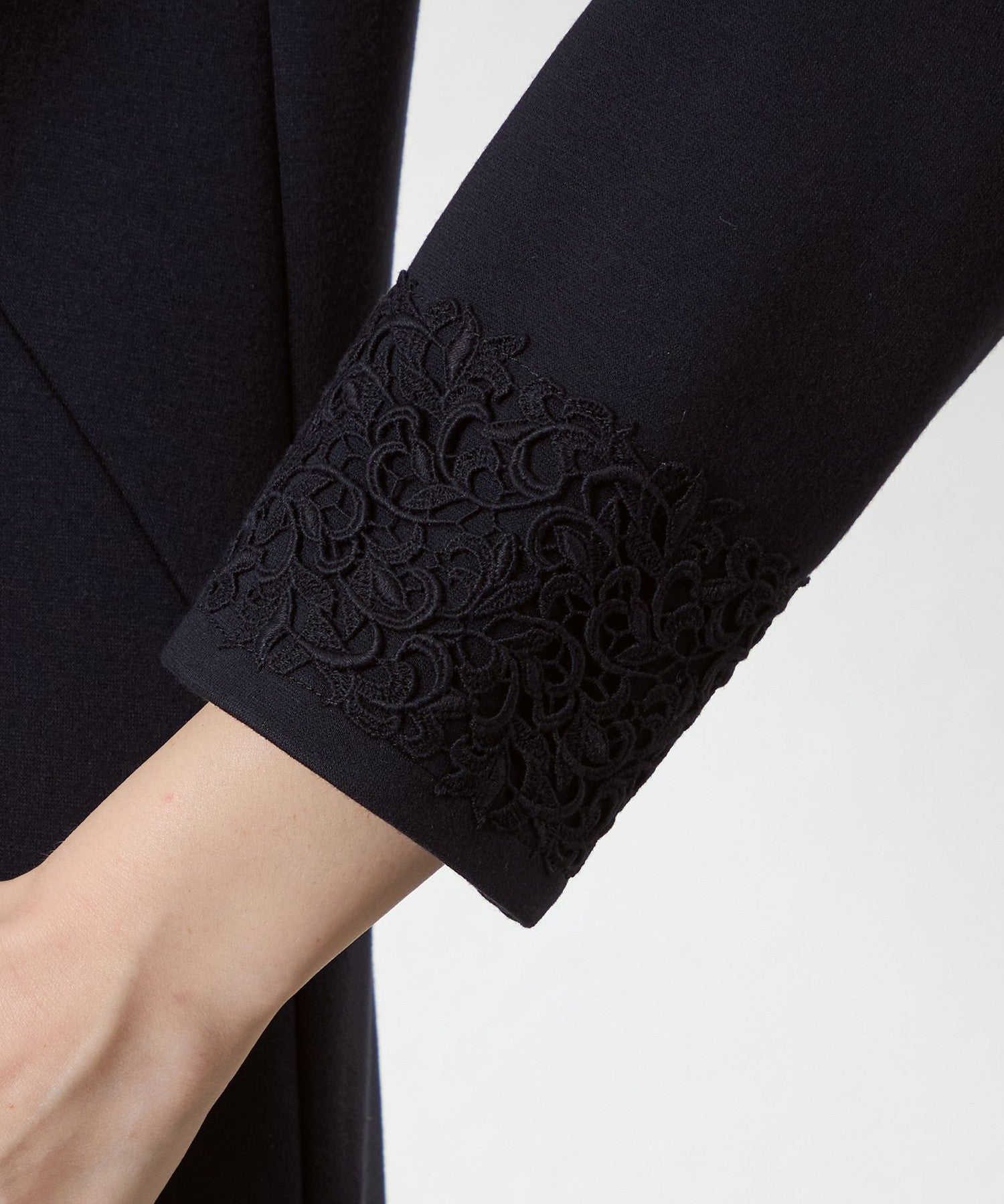 2231-V5J0964729__L,29,