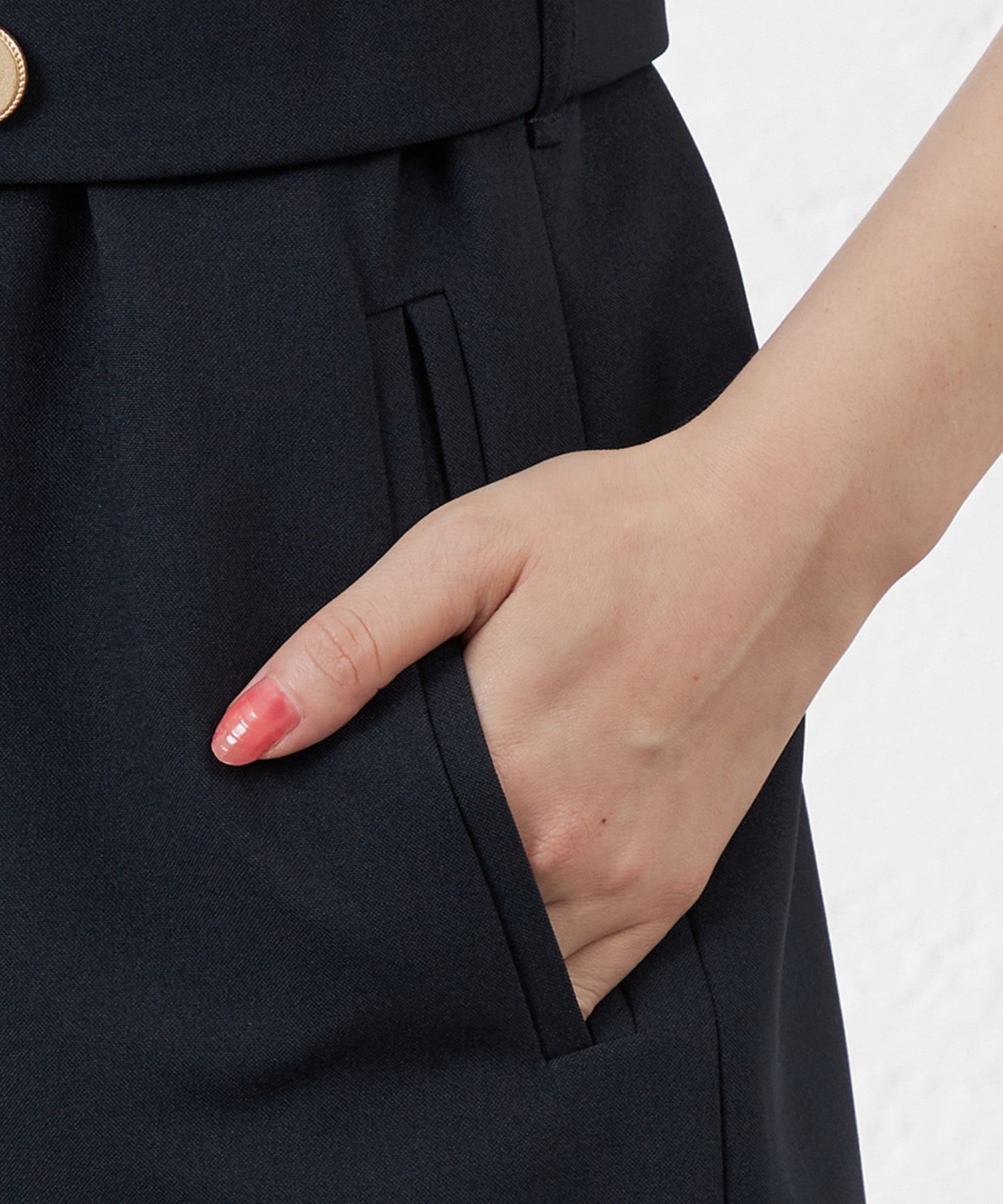 2231-V5J1530529__P,29,