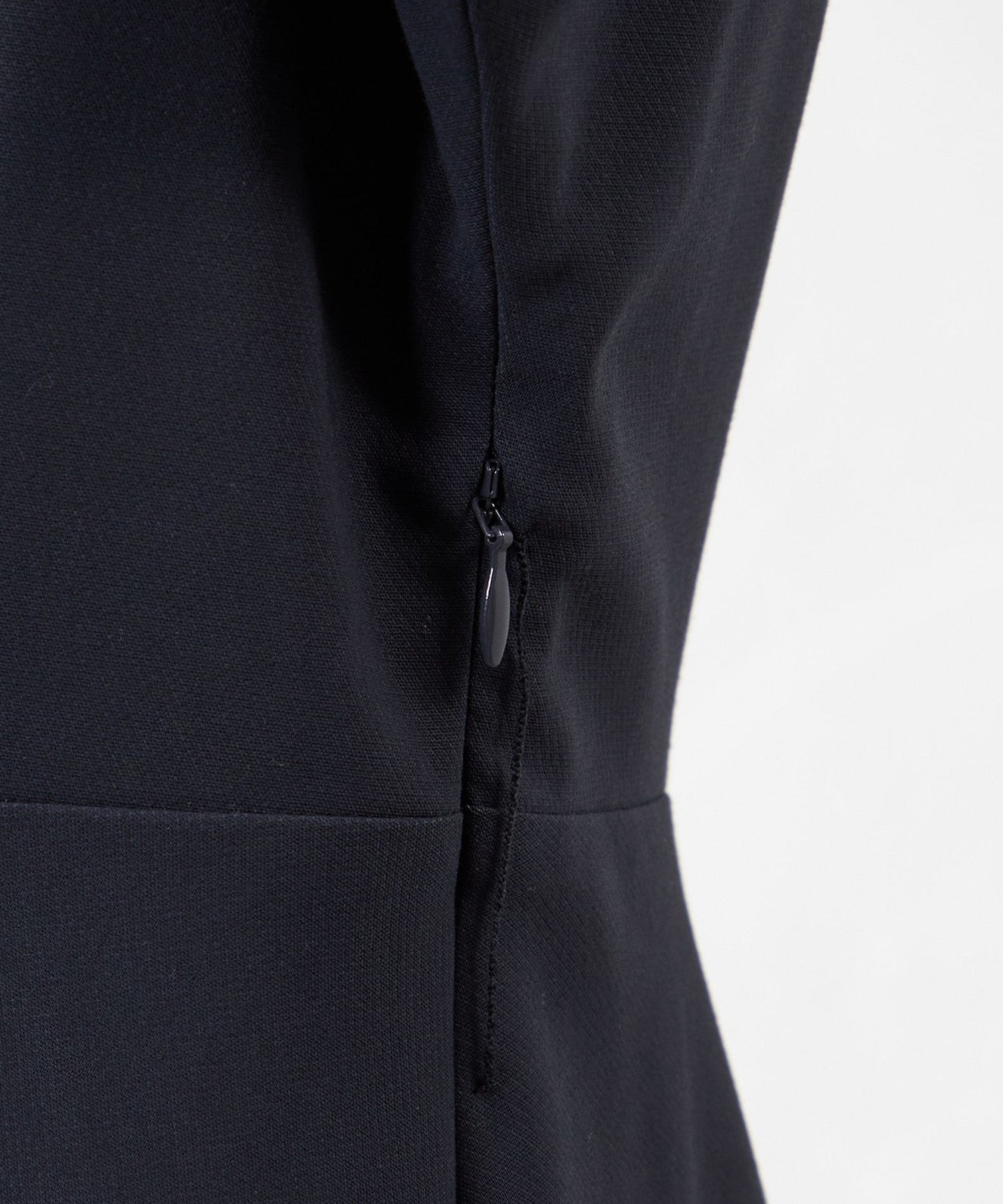 2231-V5J7441229__P,29,