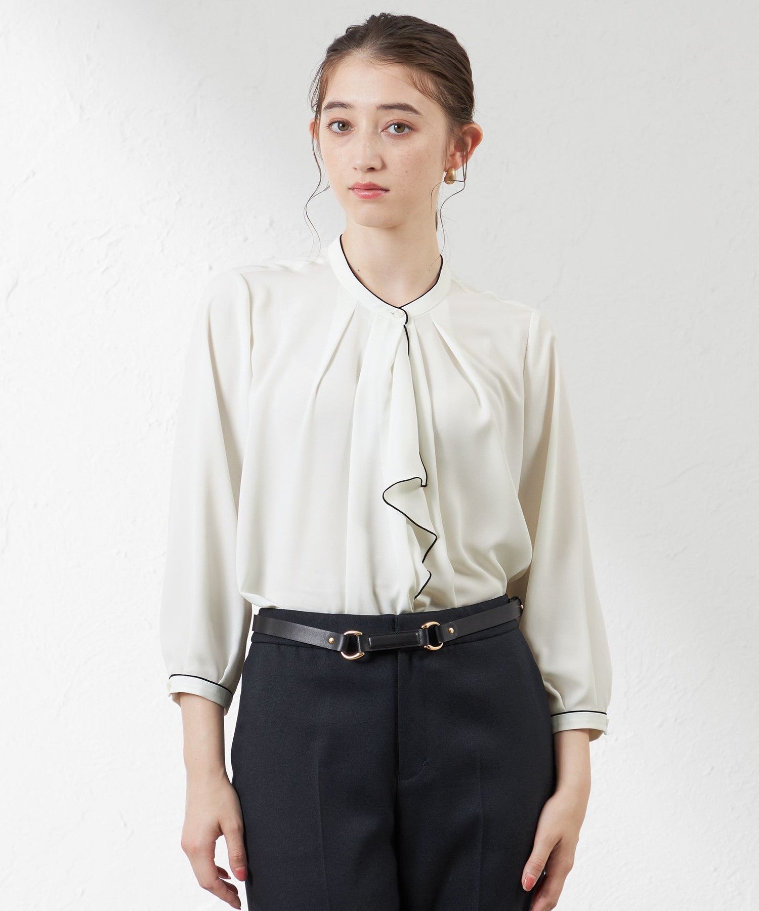 2231-V5M0239002__,02,モデル身長164cm 着用サイズ：38