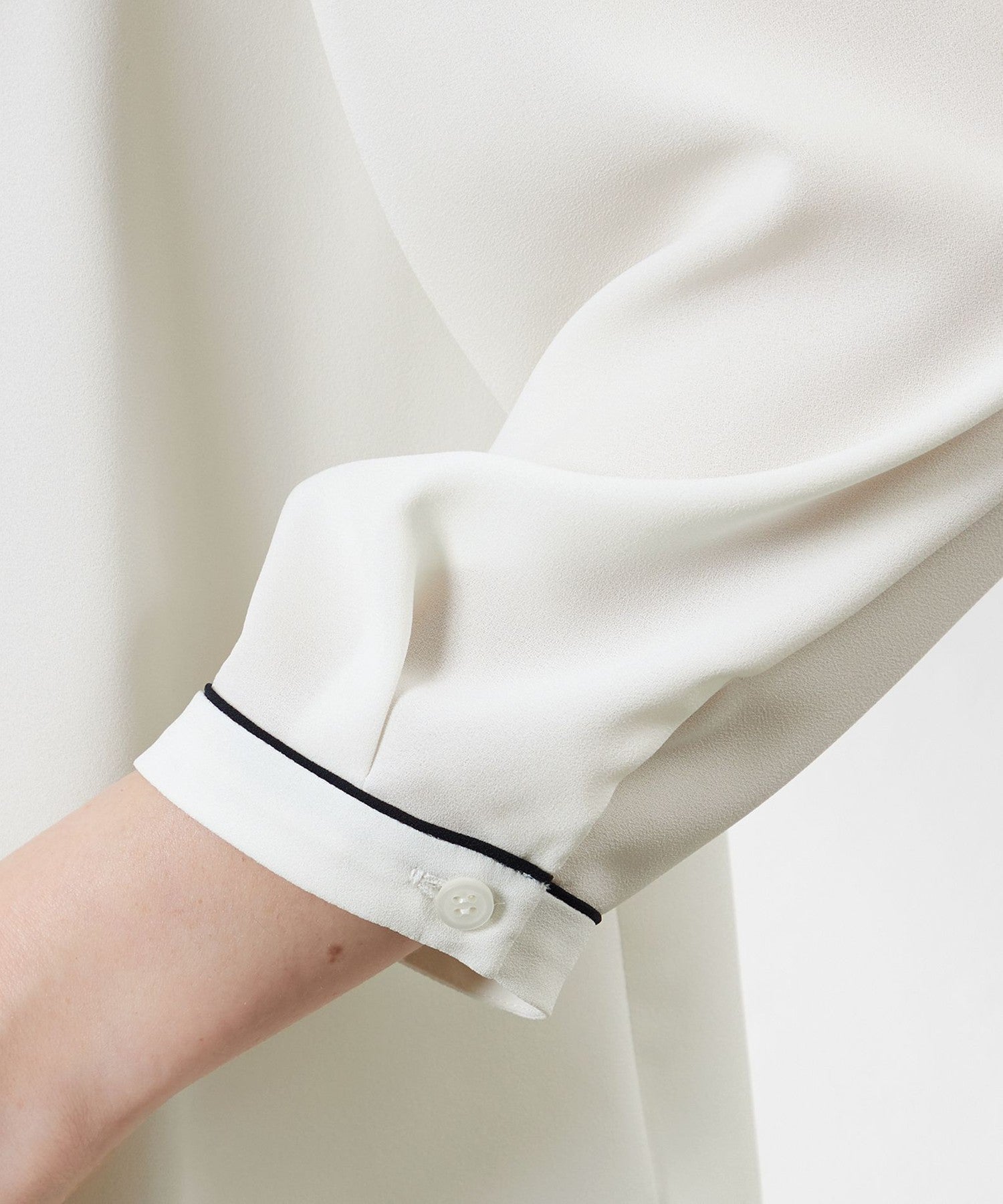 2231-V5M0239002__N,02,