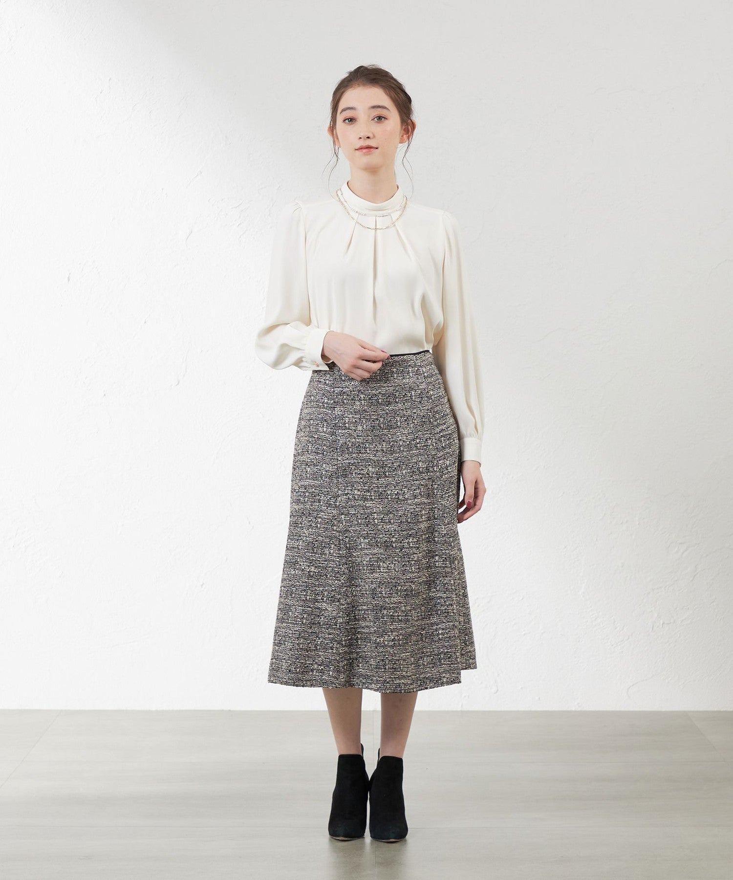 2231-V5M0943602__H,02,