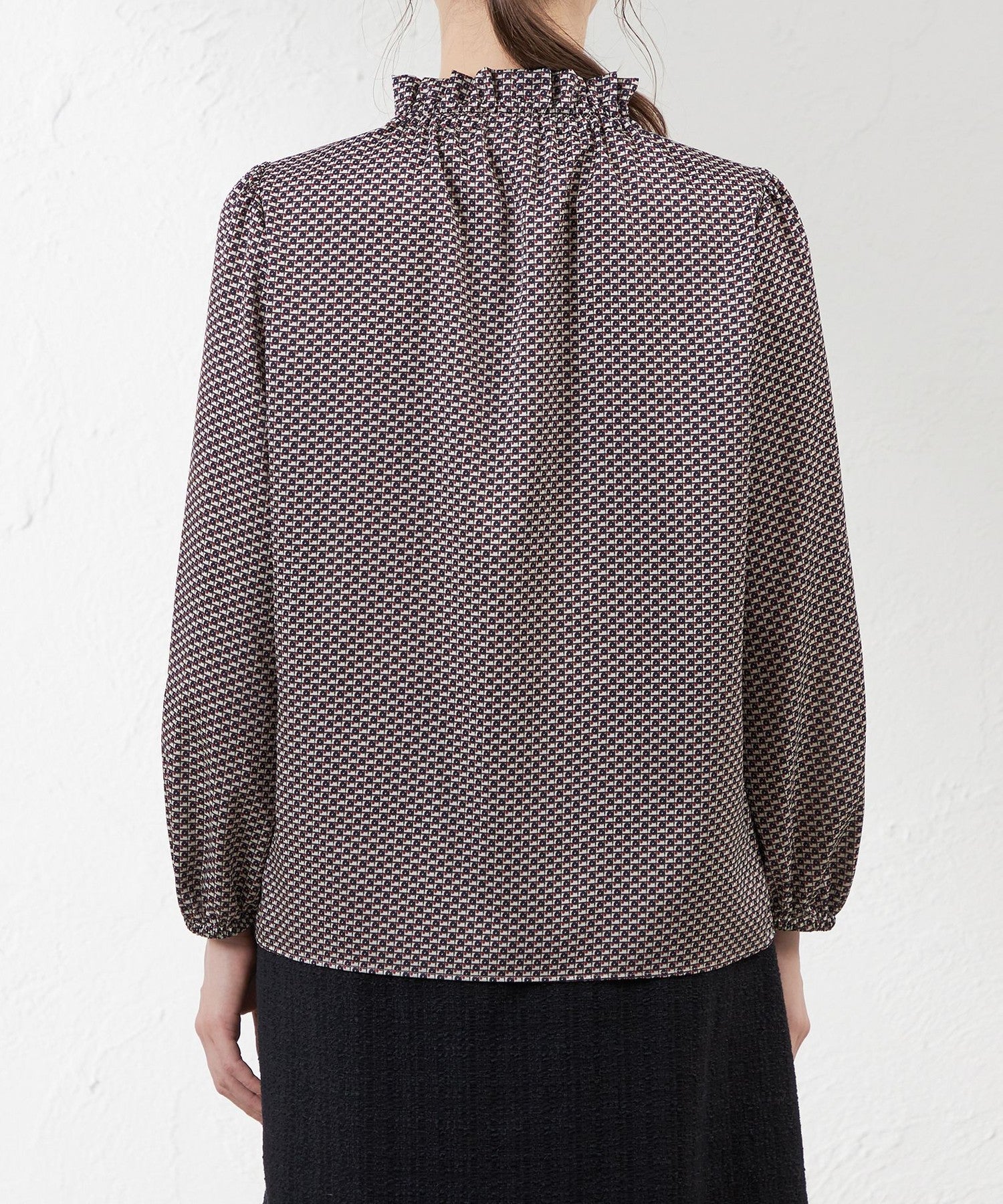 2231-V5M1343829__L,29,