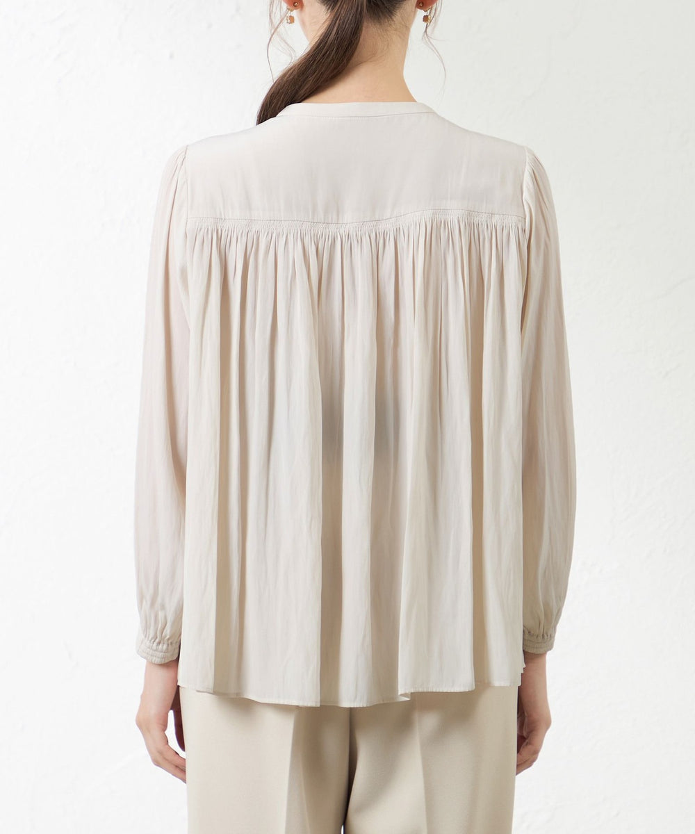 おかの 割繊デシンブラウス(トップス)｜AMACA(アマカ)のファッション通販