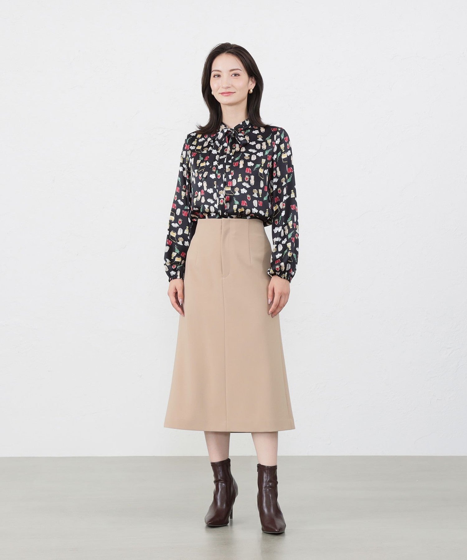 2231-V5M1623529__C,29,身長165 B78 W60 H88