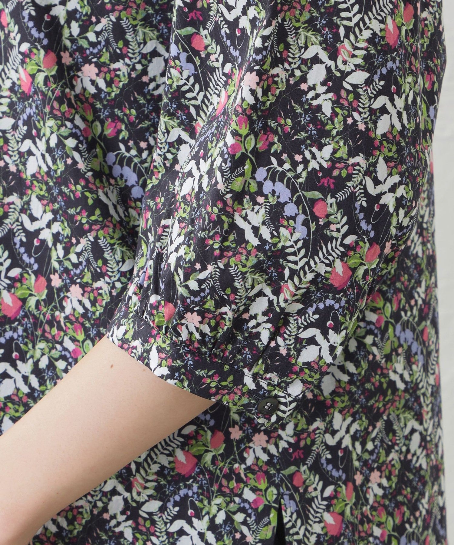 2231-V5M2316528__F,28,