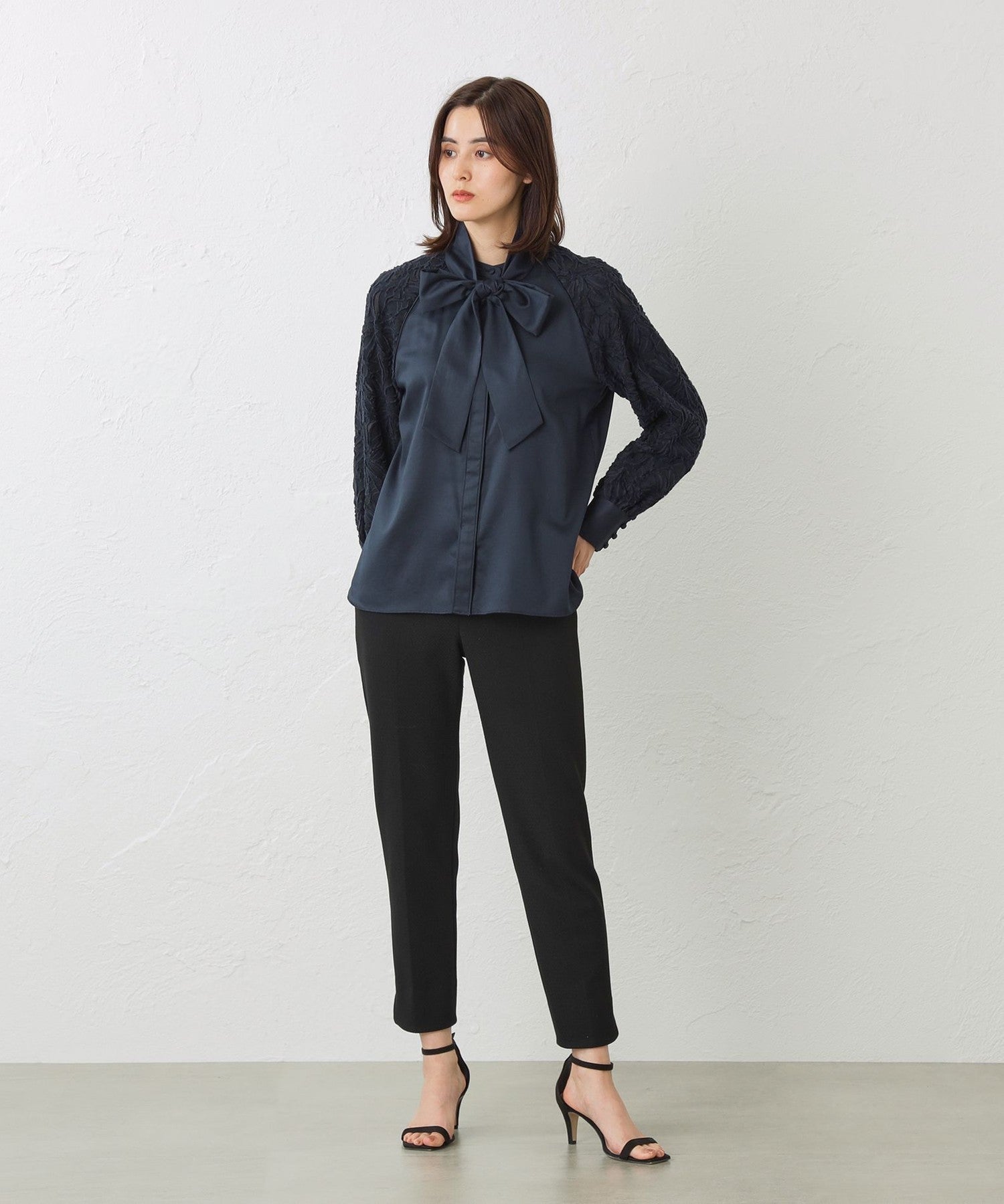 2231-V5M3518502__F,02,