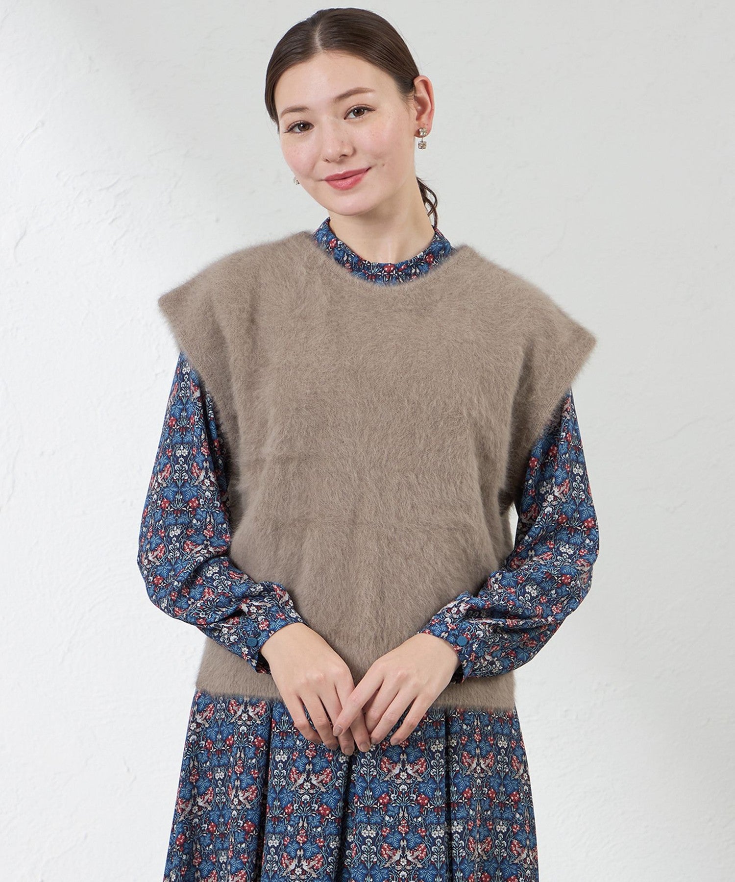 2231-V5N2265556__,56,モデル身長164cm 着用サイズ：38