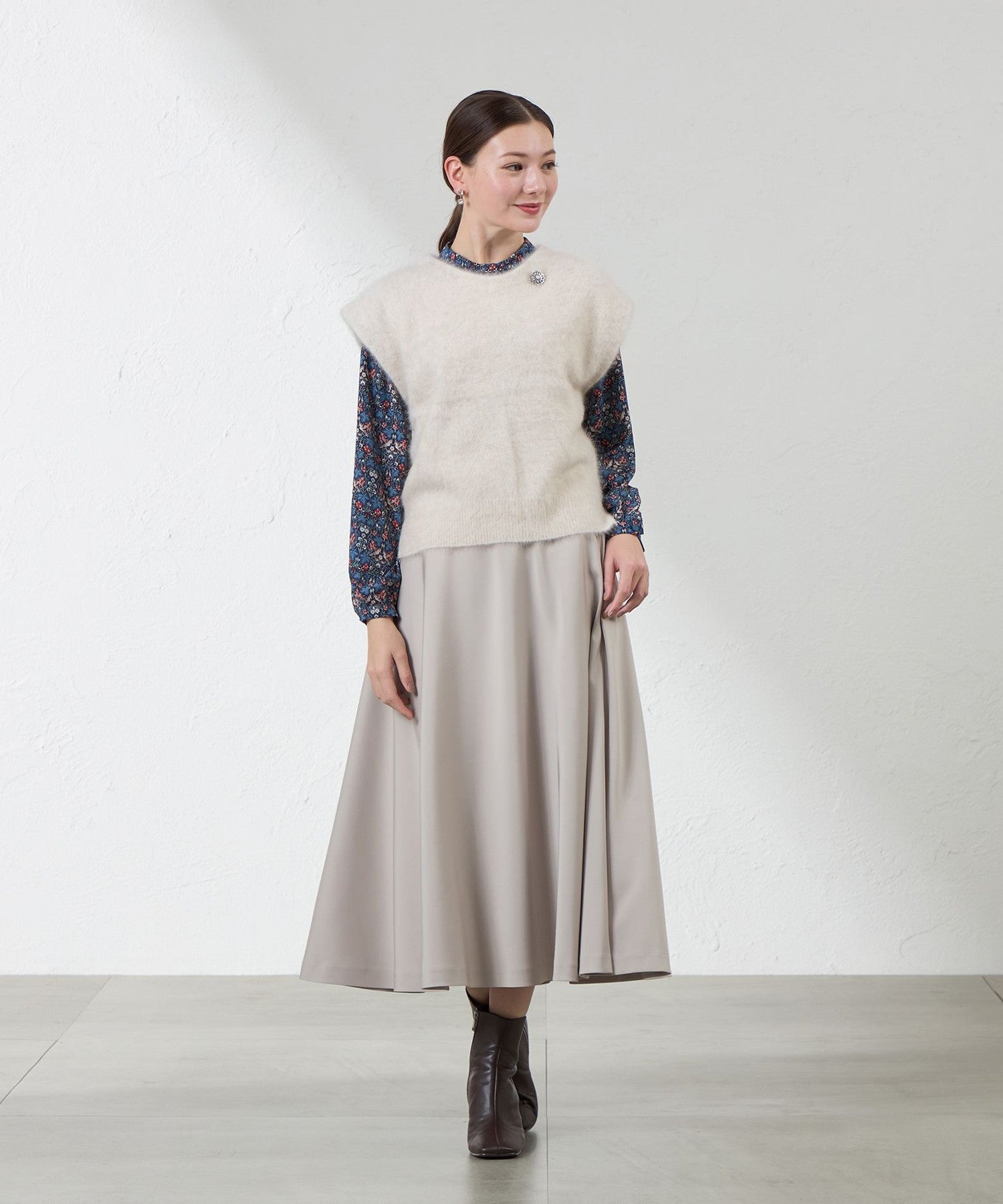 2231-V5N2265556__H,56,