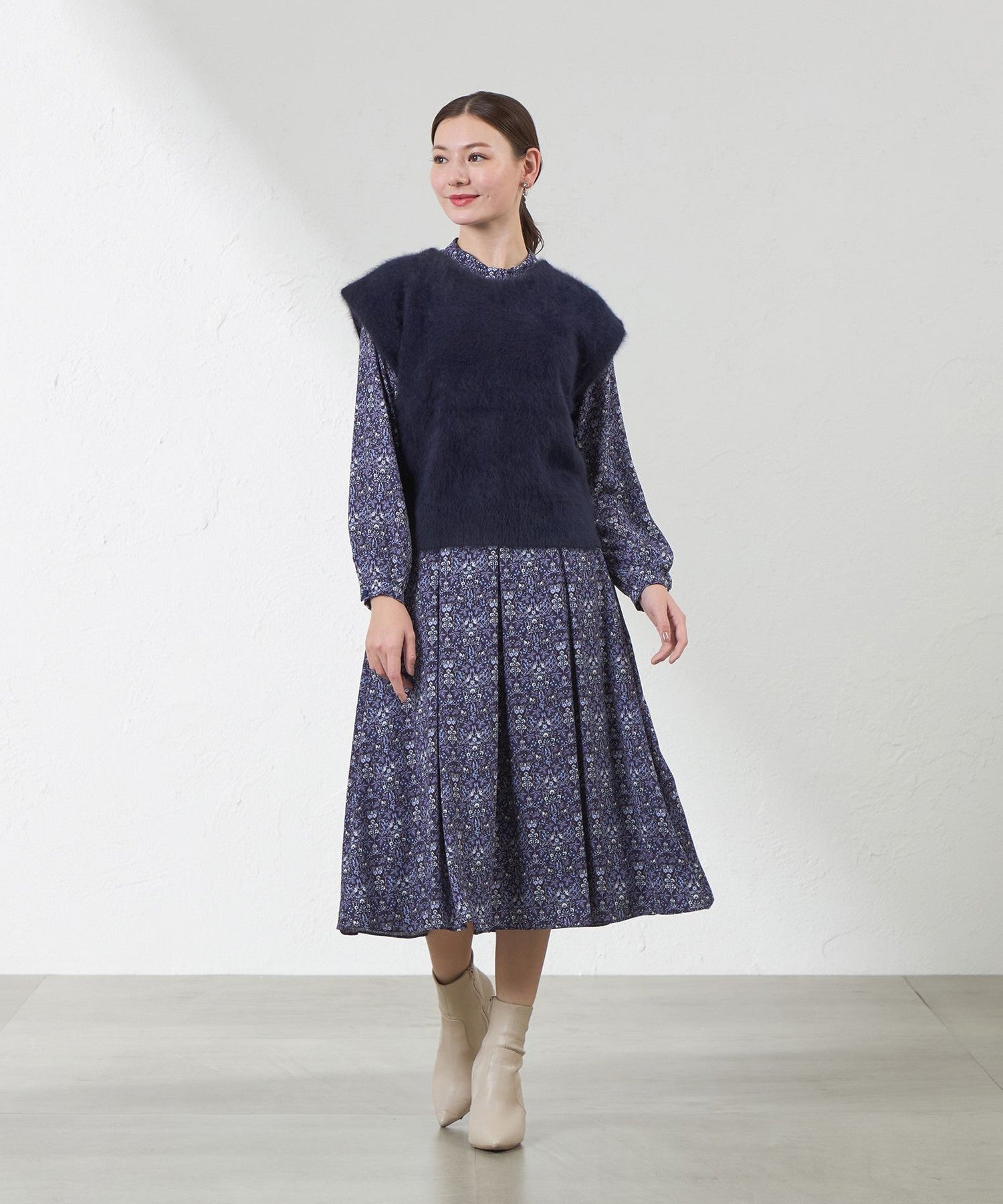 2231-V5N2265556__J,56,