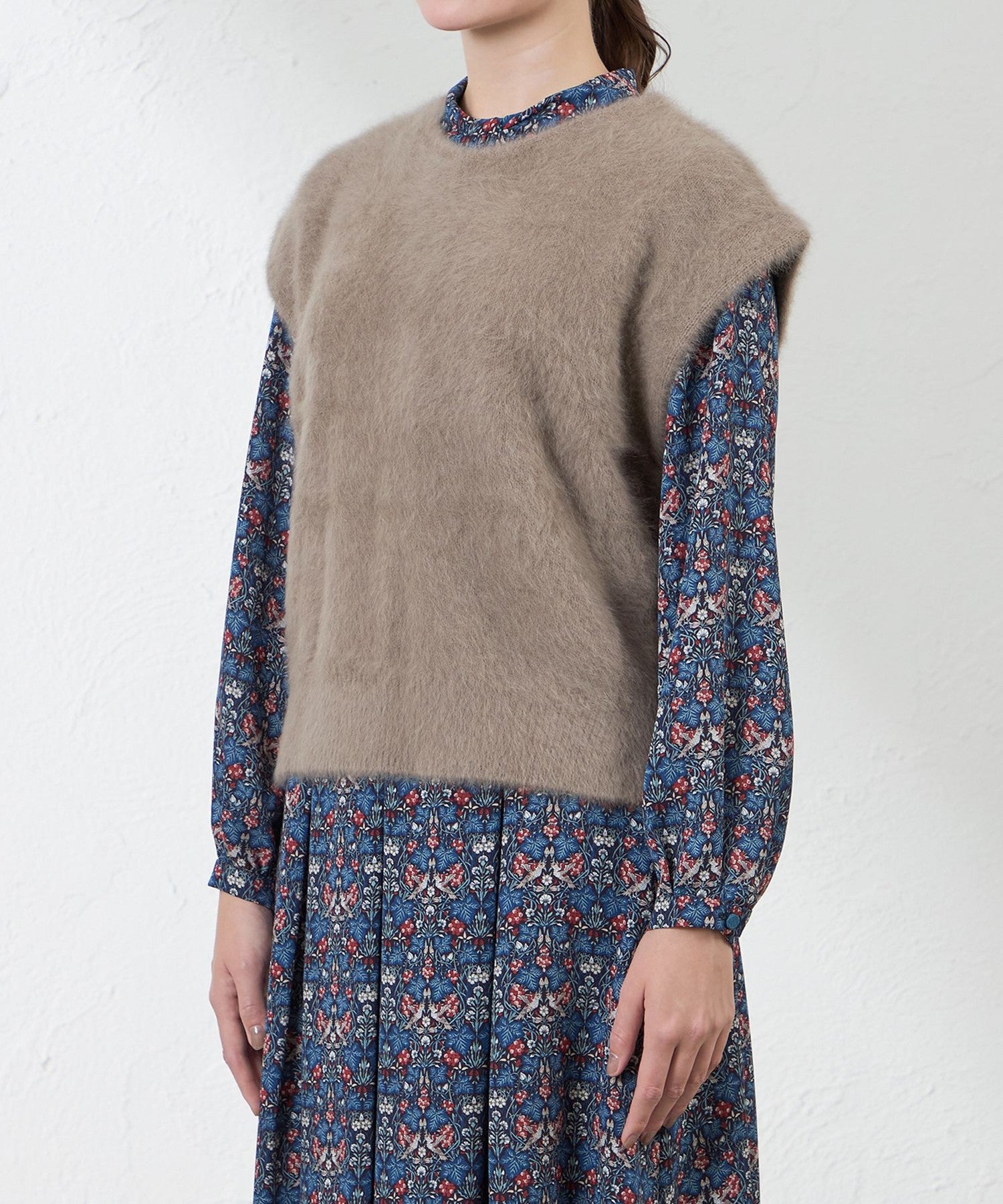 2231-V5N2265556__L,56,