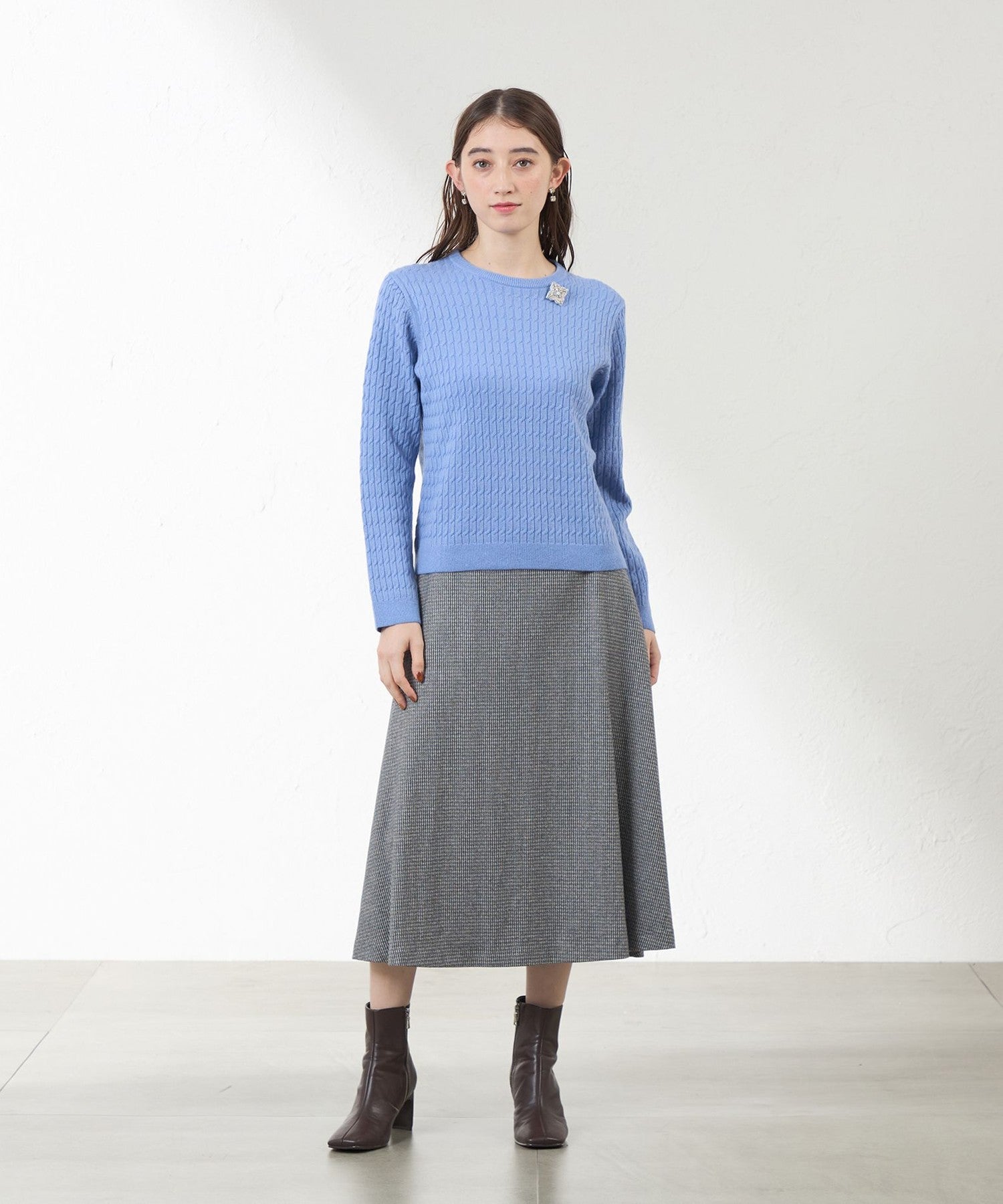 2231-V5N3068312__J,12,