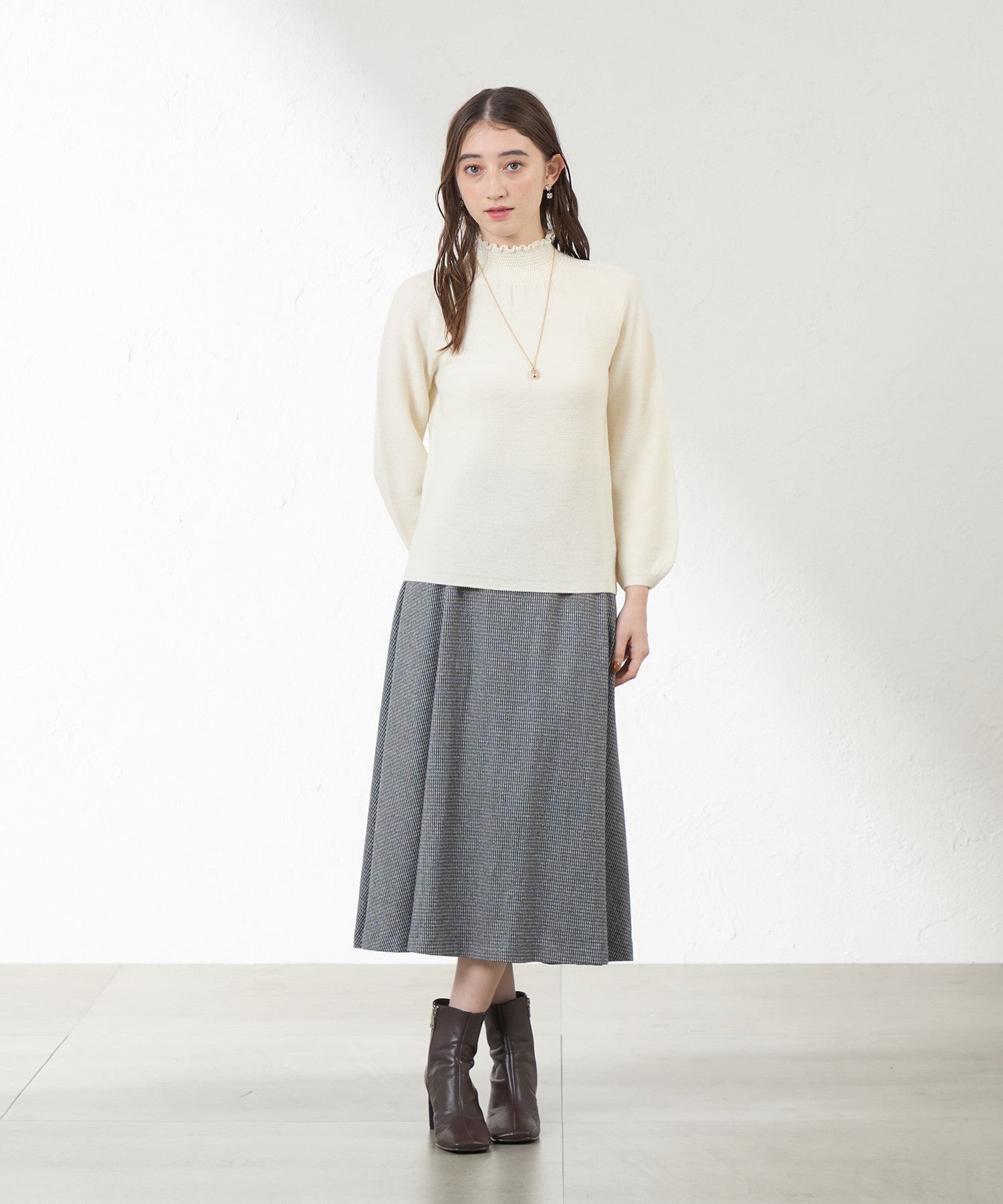 2231-V5N5168472__H,72,