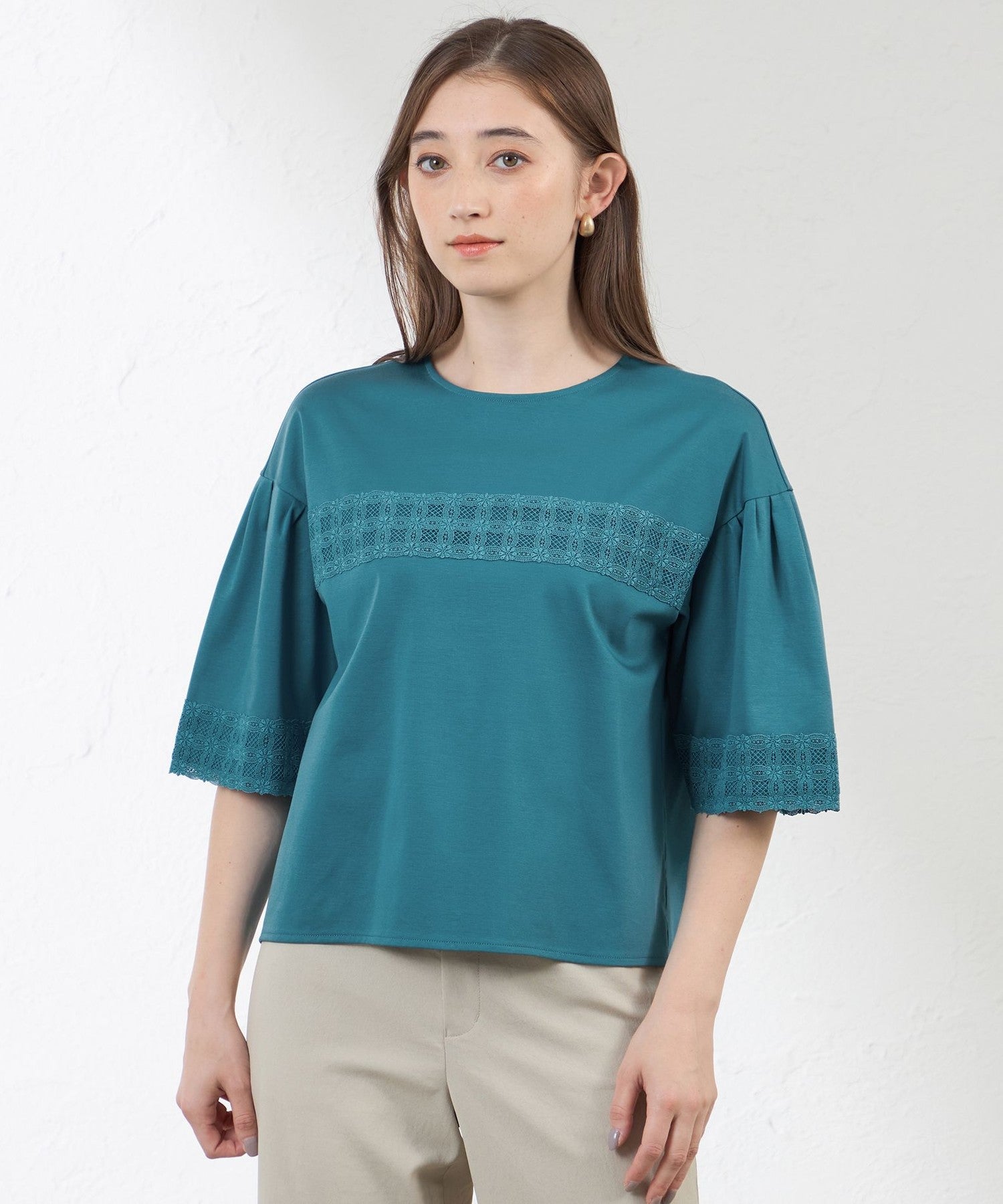 2231-V5P1458470__,70,モデル身長164cm 着用サイズ：38