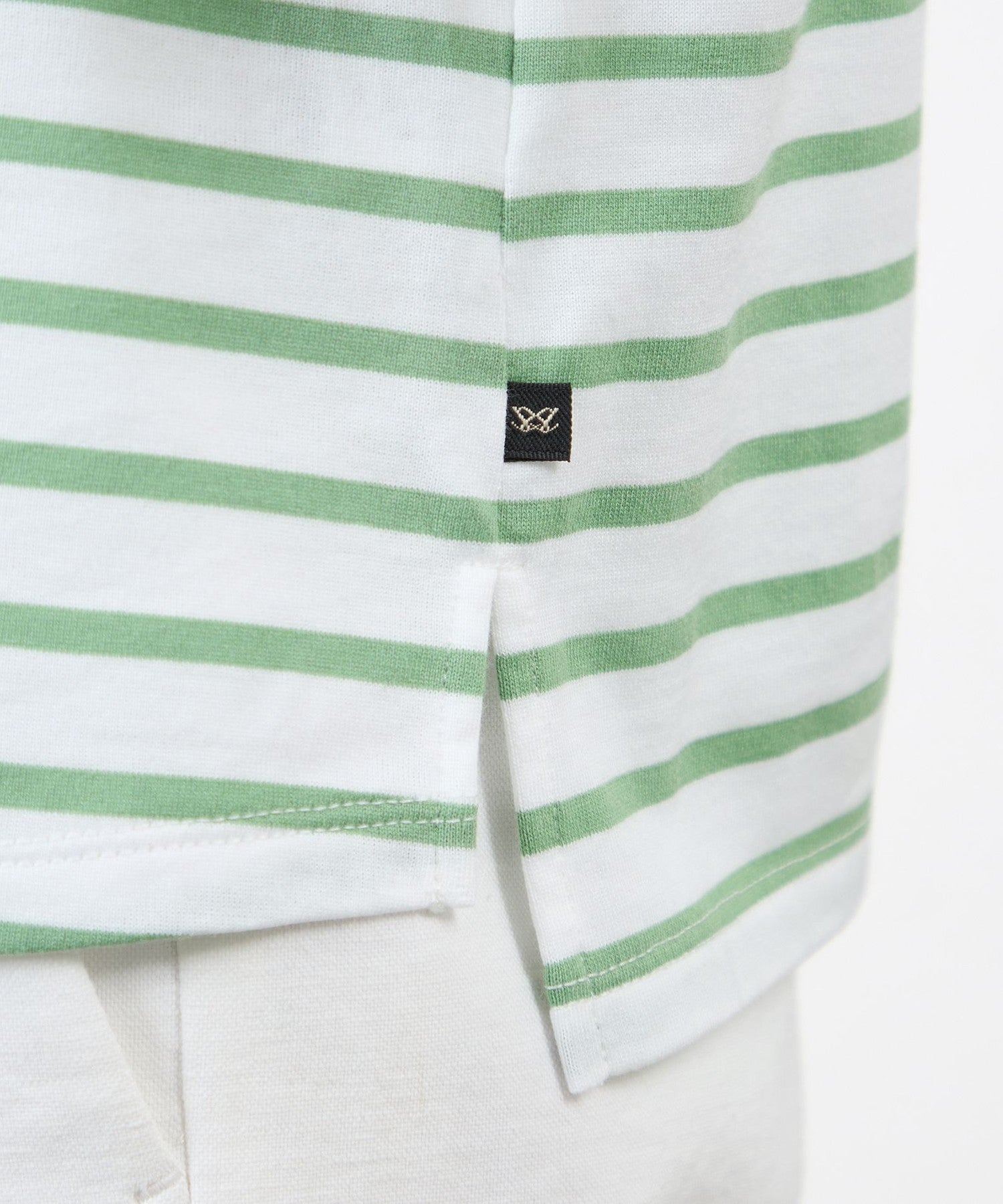 2231-V5P1758570__N,70,