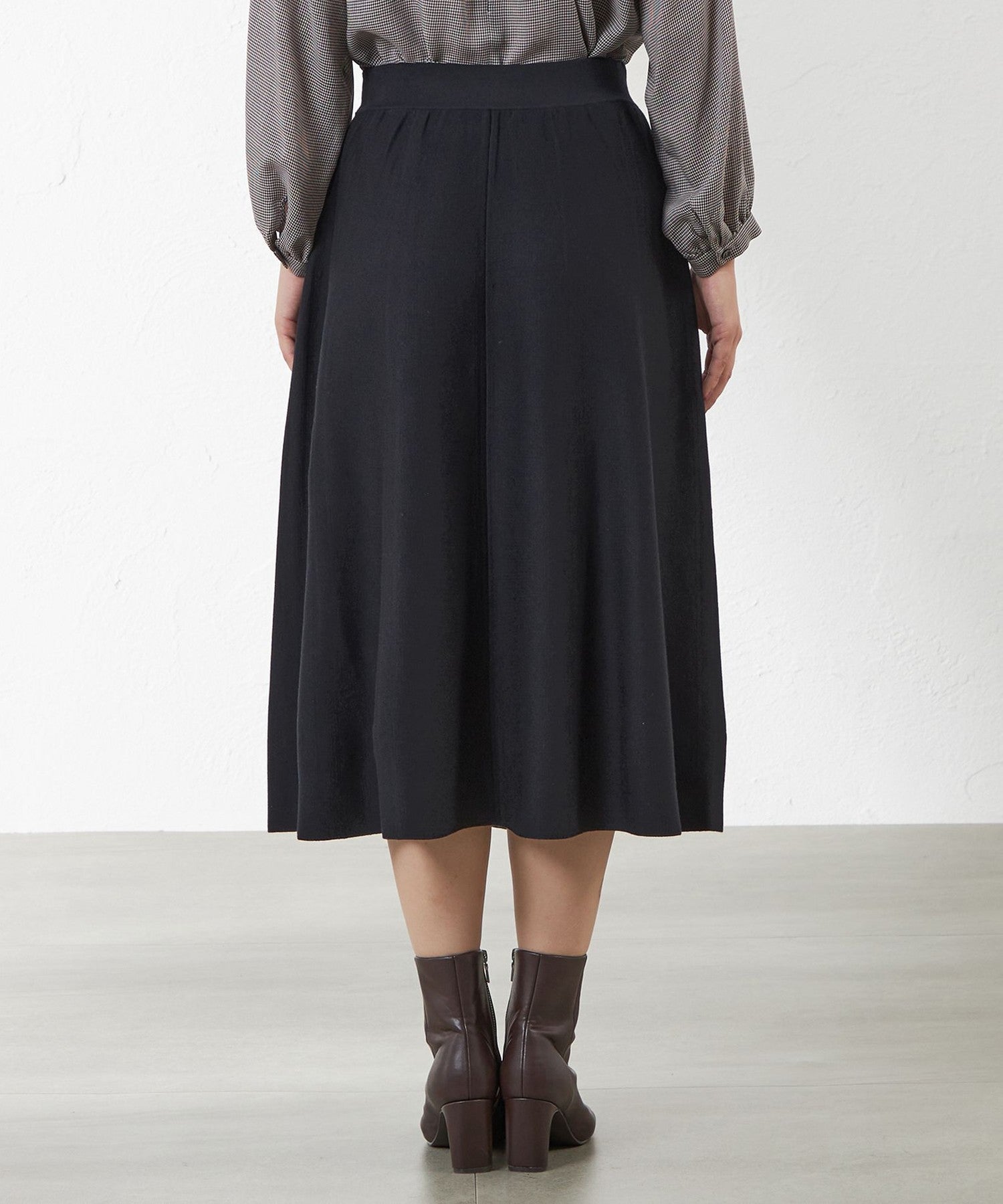 2231-V5S0641929__M,29,