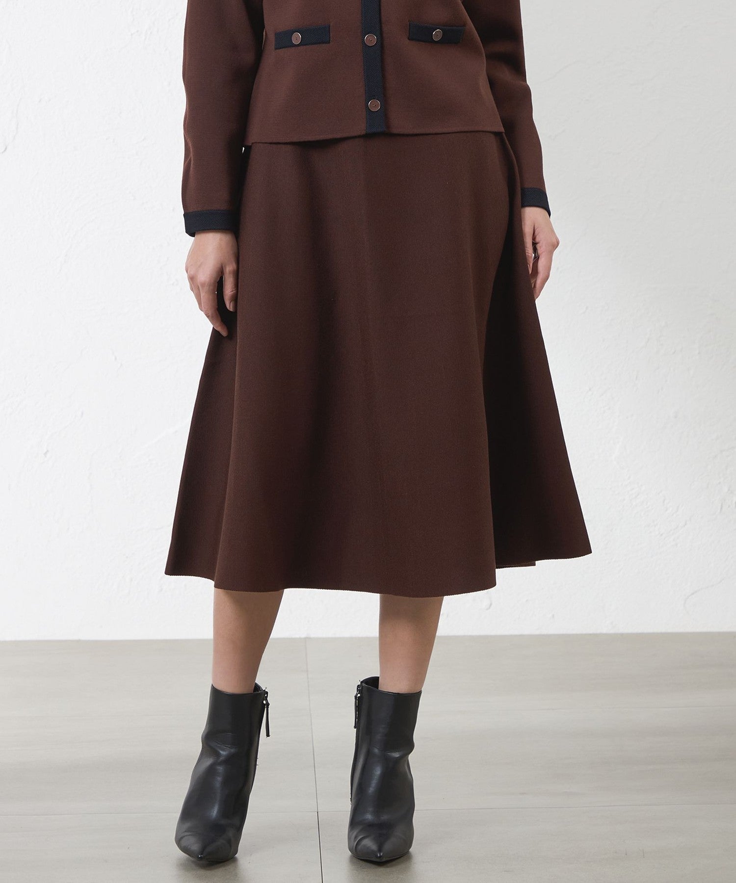 2231-V5S1062356__,56,モデル身長164cm 着用サイズ：38