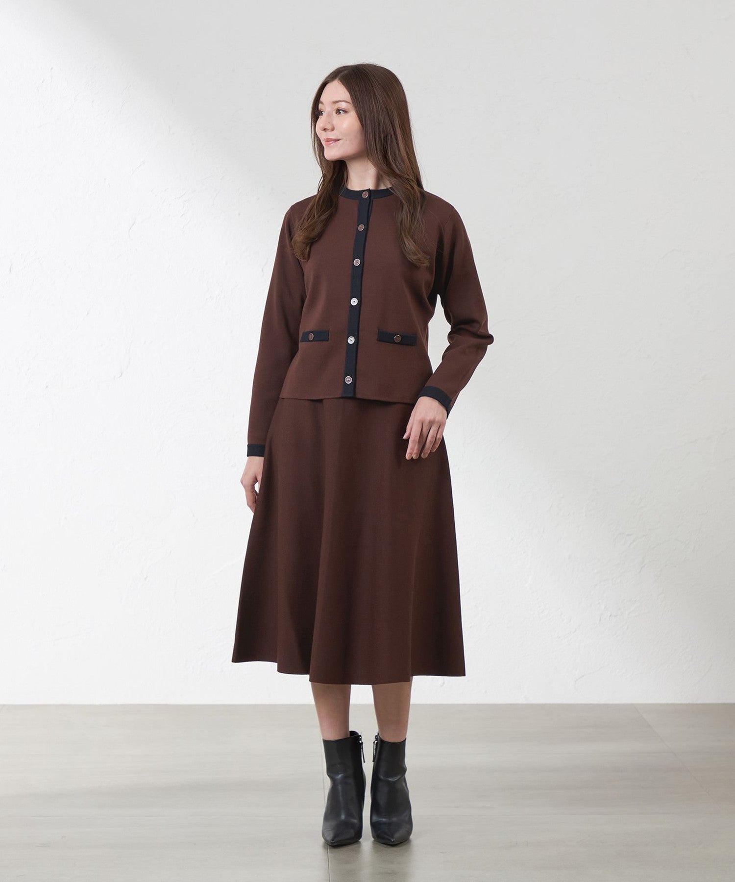 2231-V5S1062356__I,56,