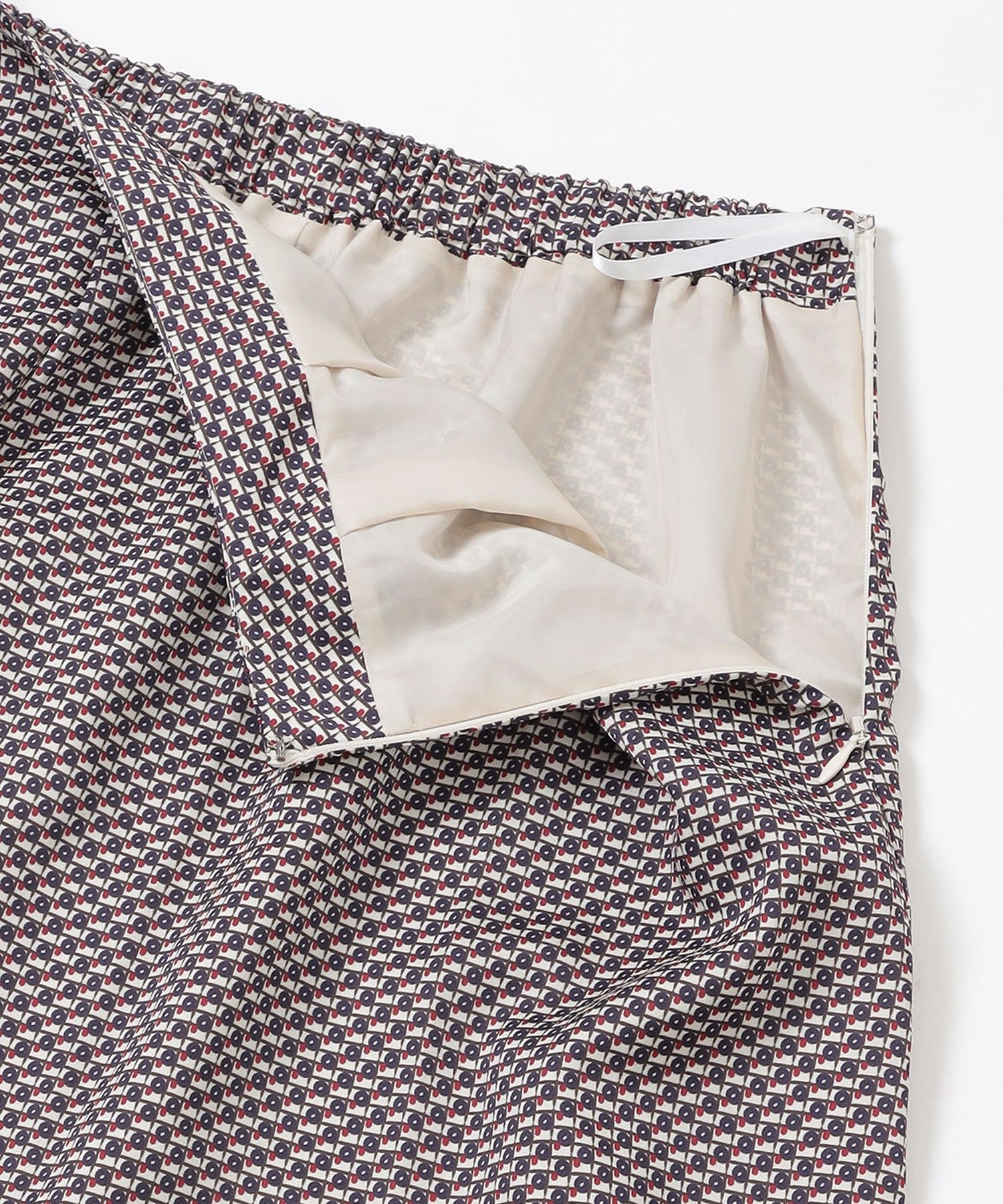 2231-V5S1643829__M,29,