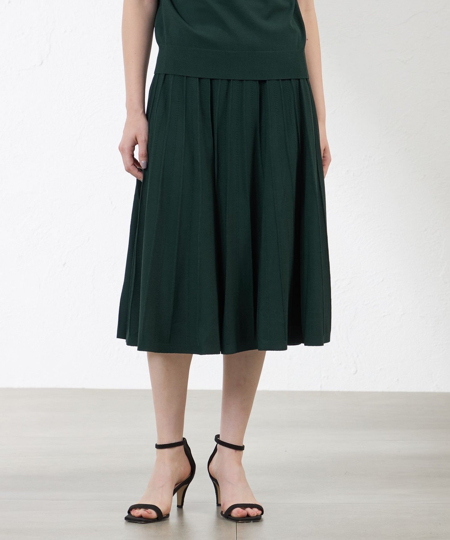 2231-V5S1653872__,72,モデル身長164cm 着用サイズ：38