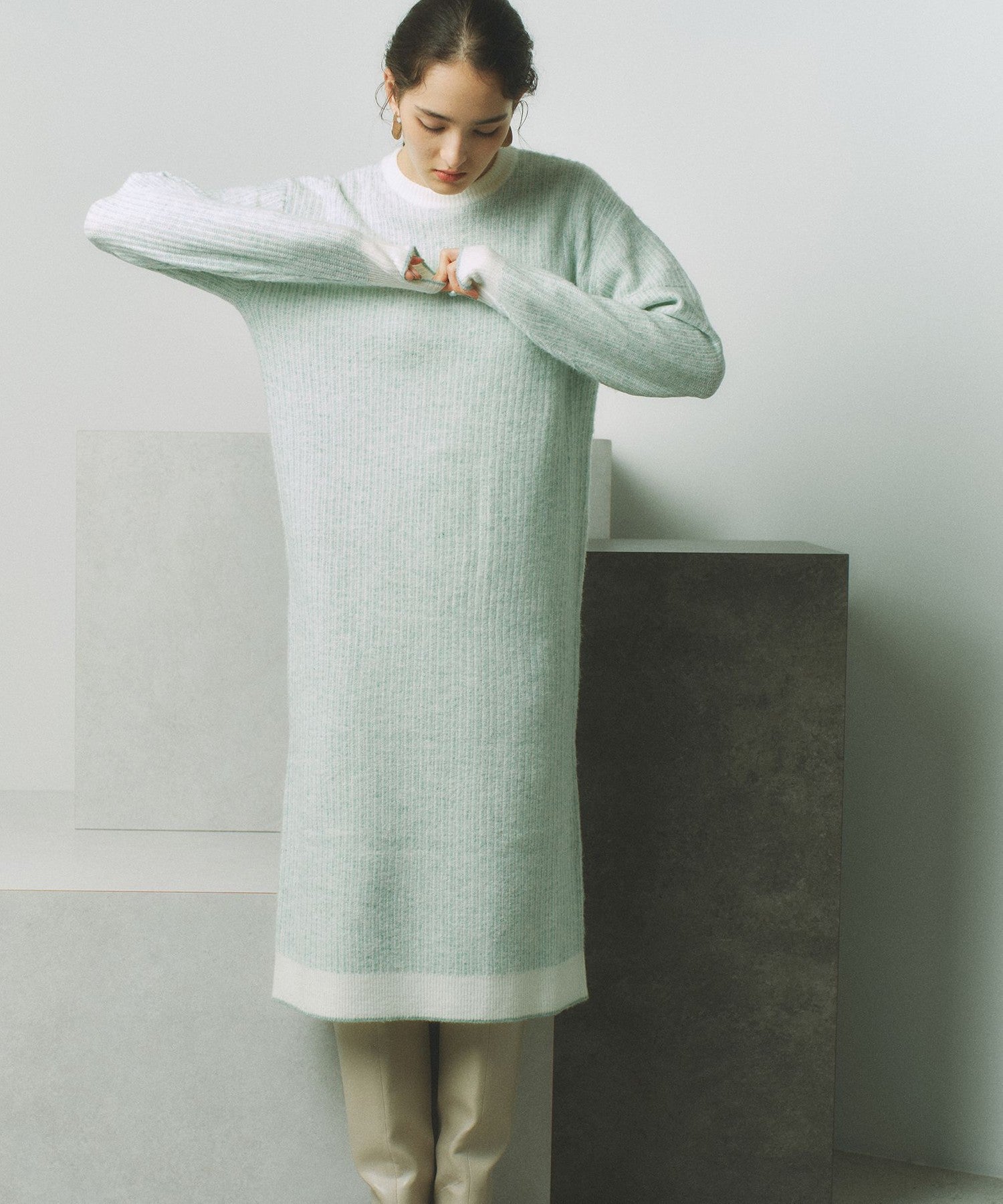 2271-W1J4764740__A,40,