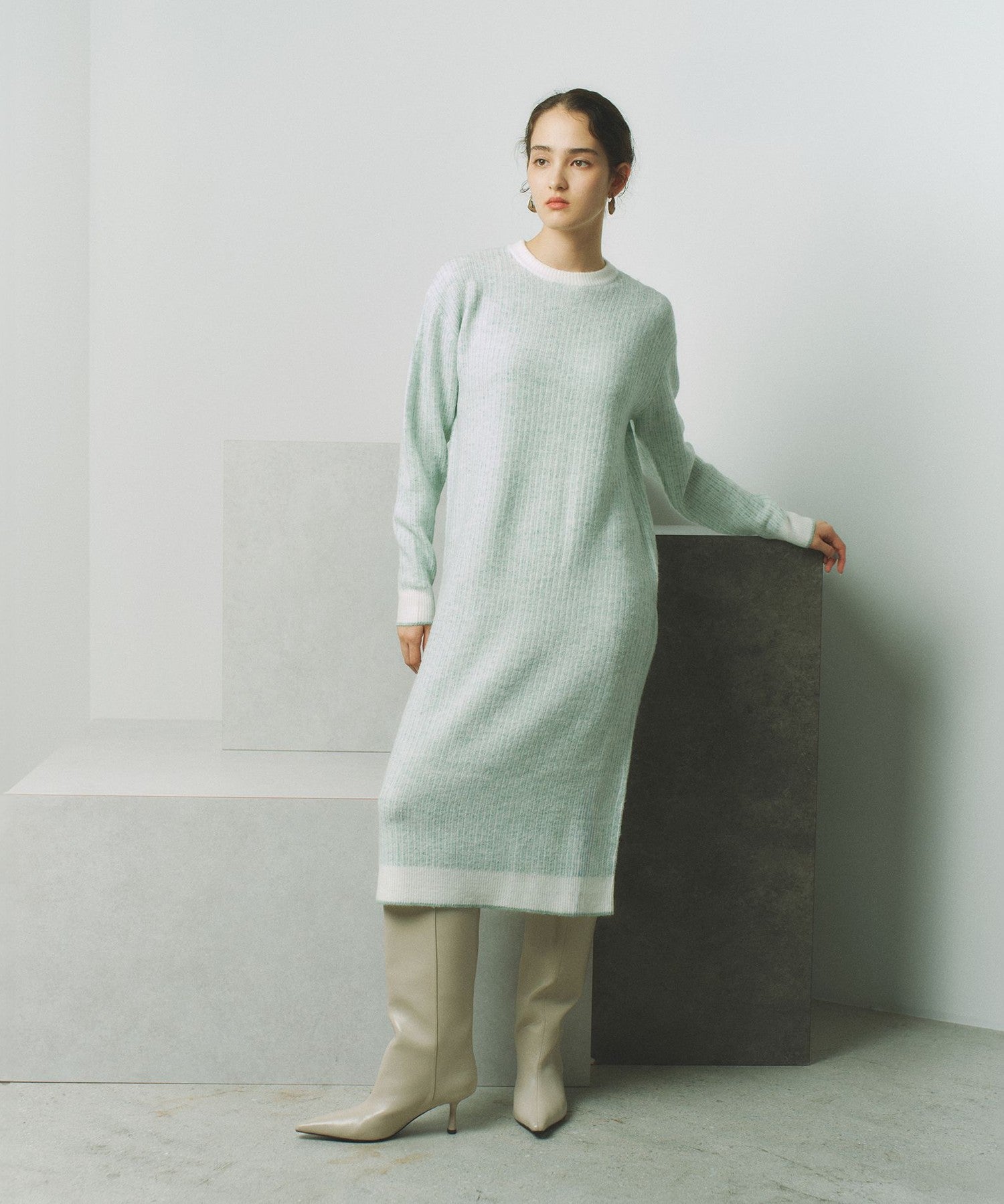 2271-W1J4764740__B,40,