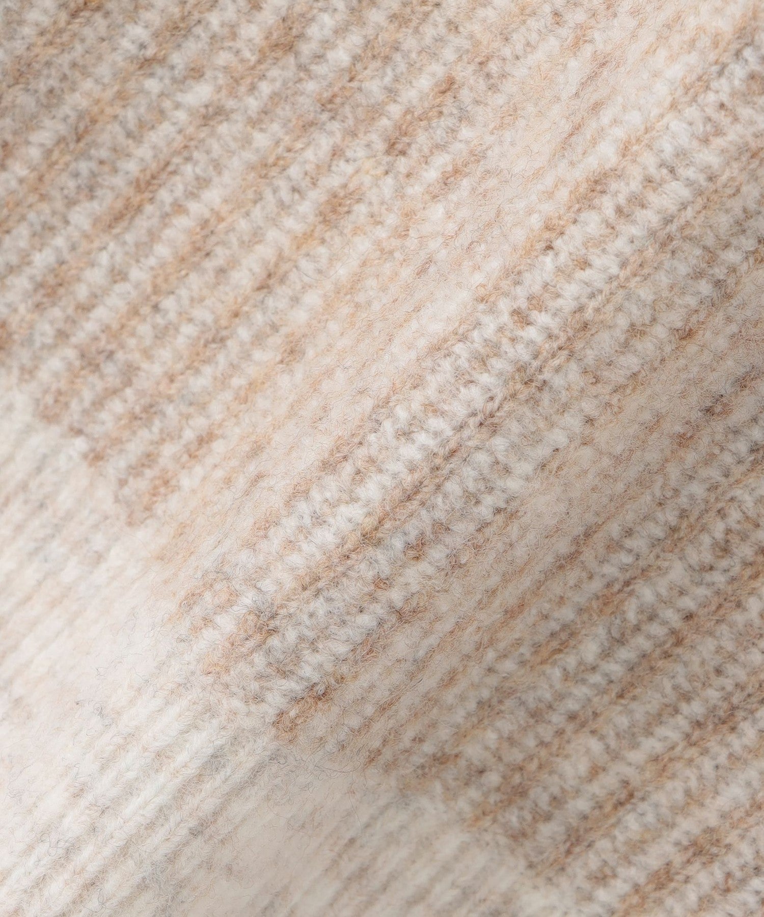 2271-W1J4764740__E,40,