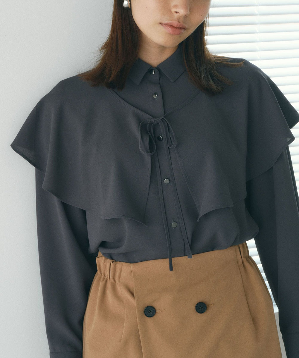 2WAYでオンオフ楽しめる】ケープコンビブラウス(トップス)｜BIANCA