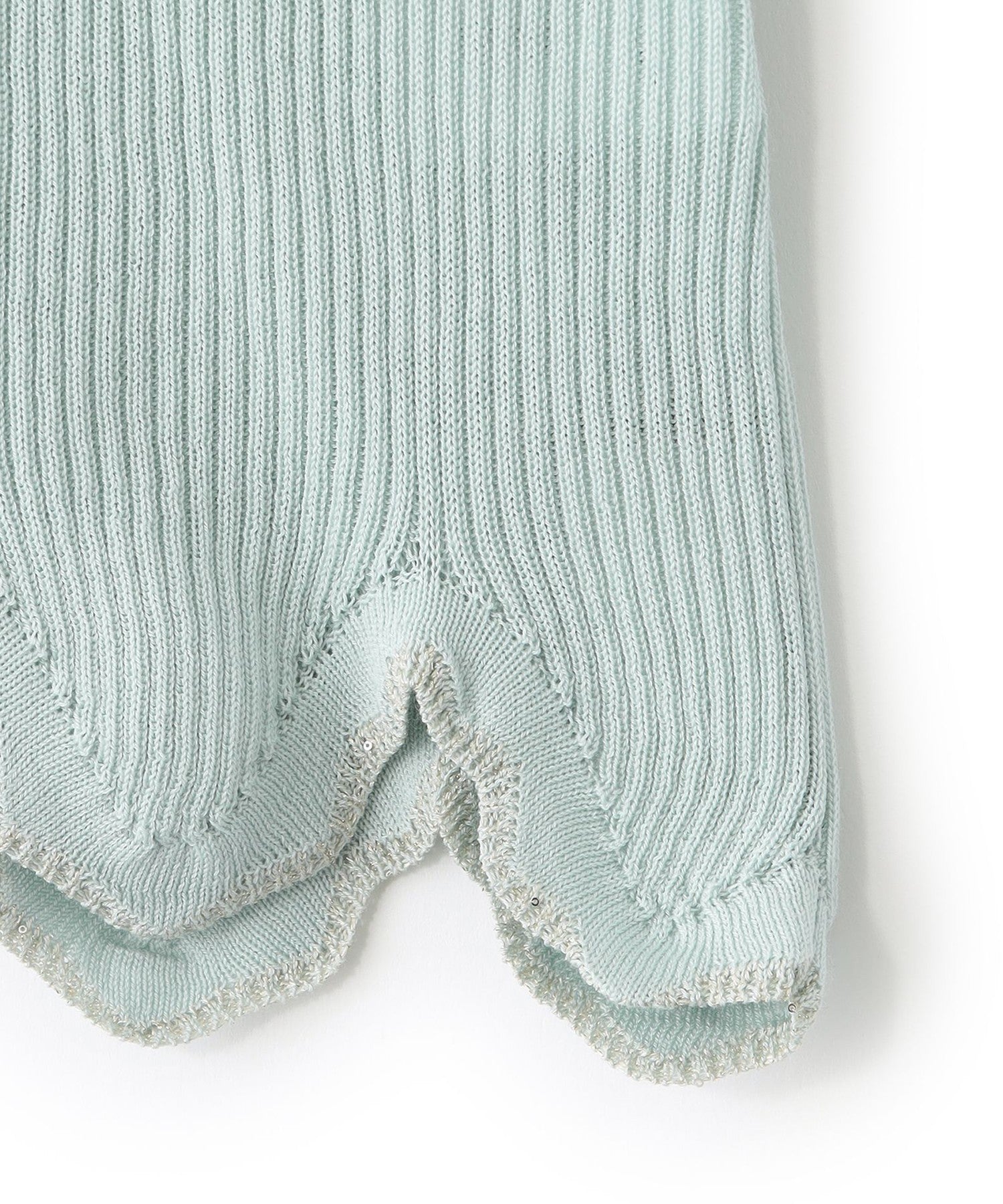 2271-W1N0370670__P,70,