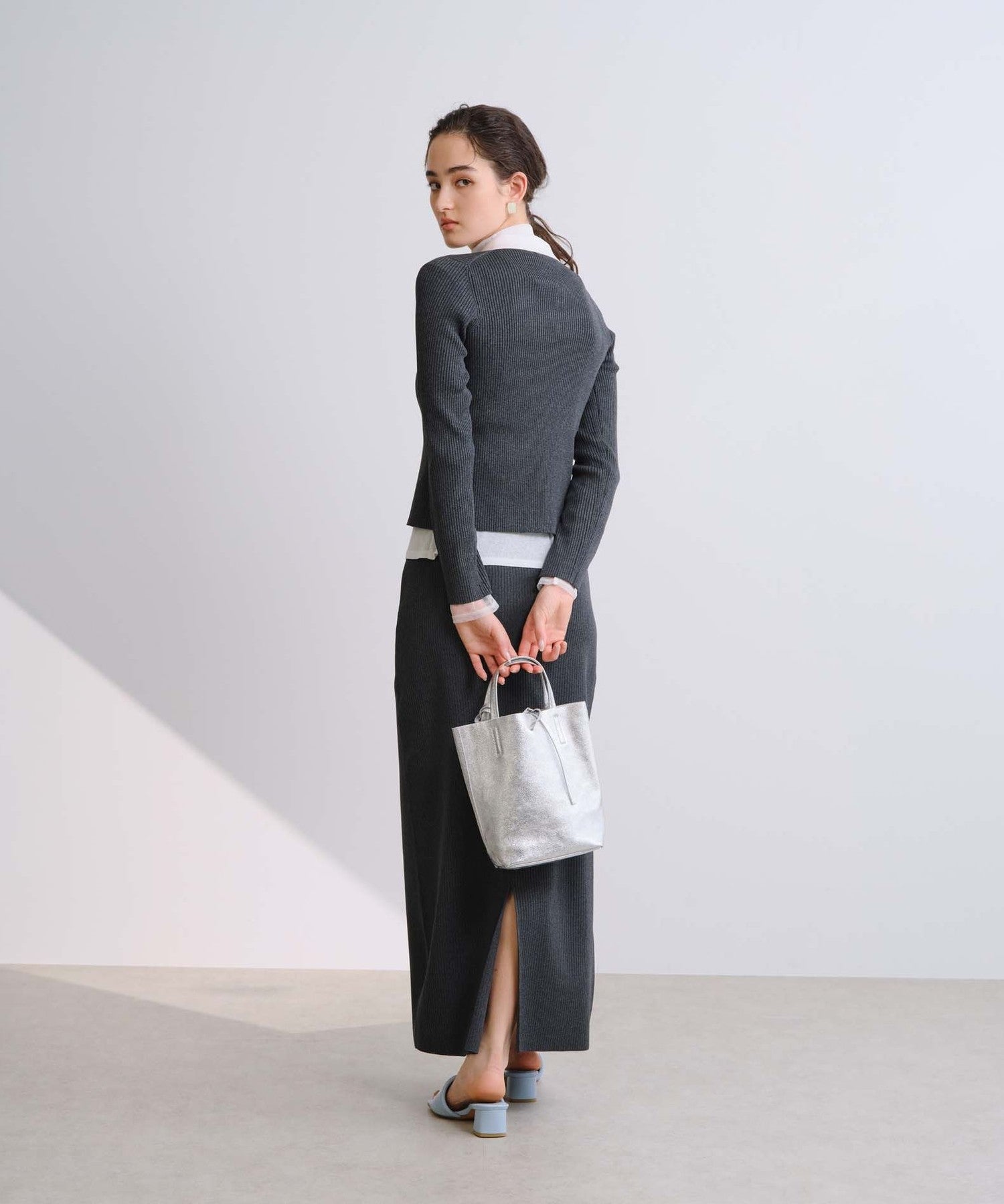 2271-W1N0470707__I,07,