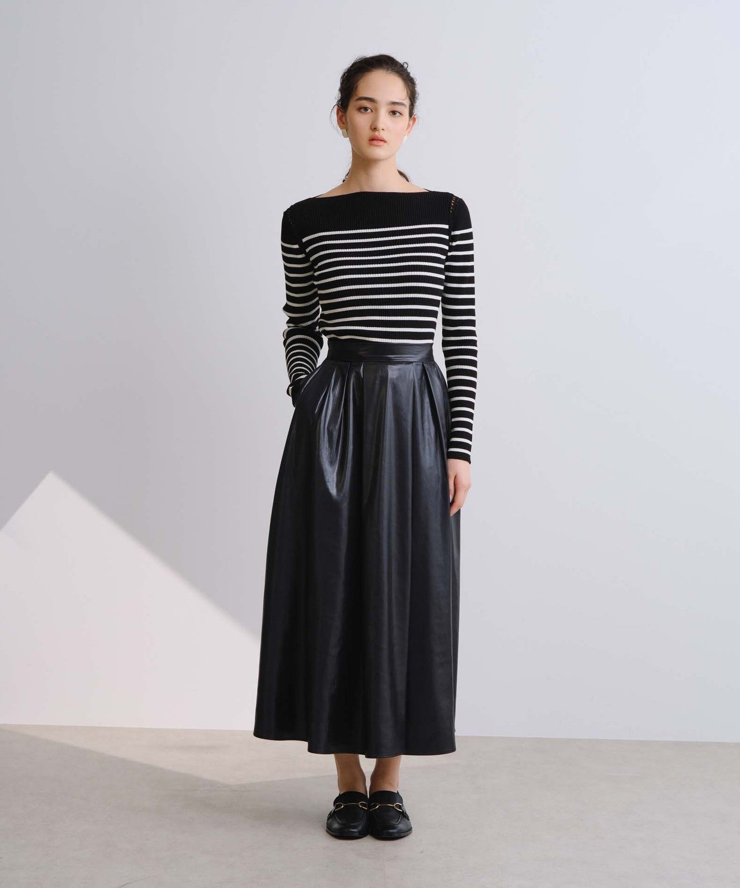 2271-W1N0570824__I,24,