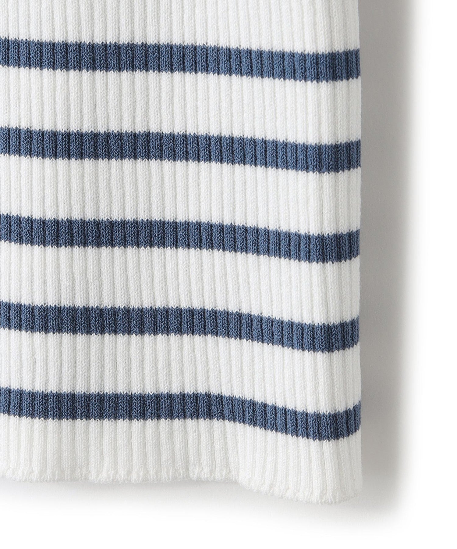 2271-W1N0570824__S,24,