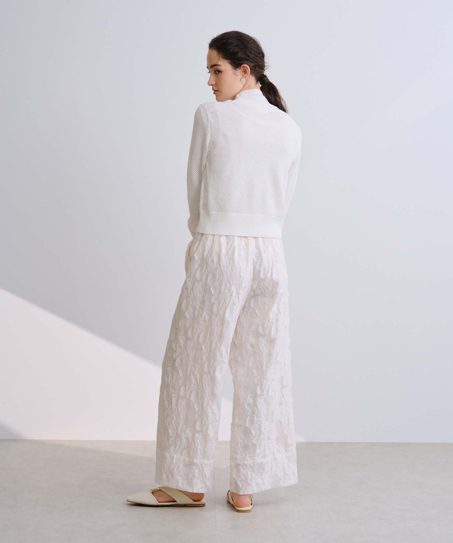 2271-W1N0671156__C,56,