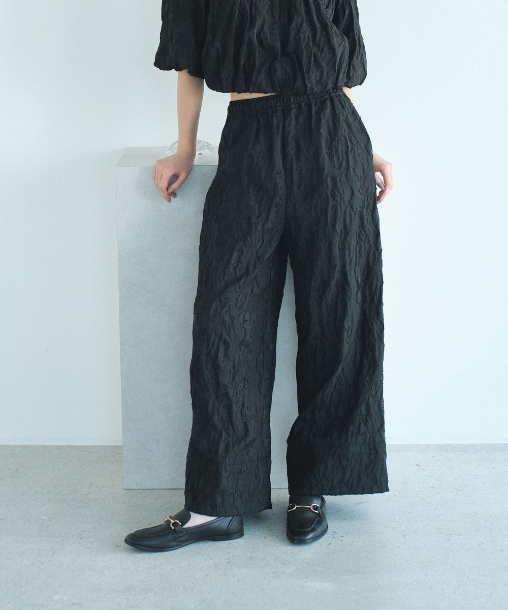ON/OFF着回し】フラワージャカードドロスト付きワイドパンツ(パンツ